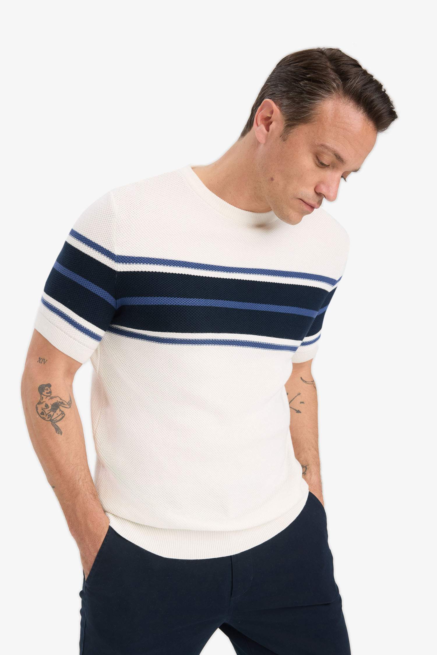 %100 Pamuk Standart Fit Bisiklet Yaka Kısa Kollu Triko Tişört