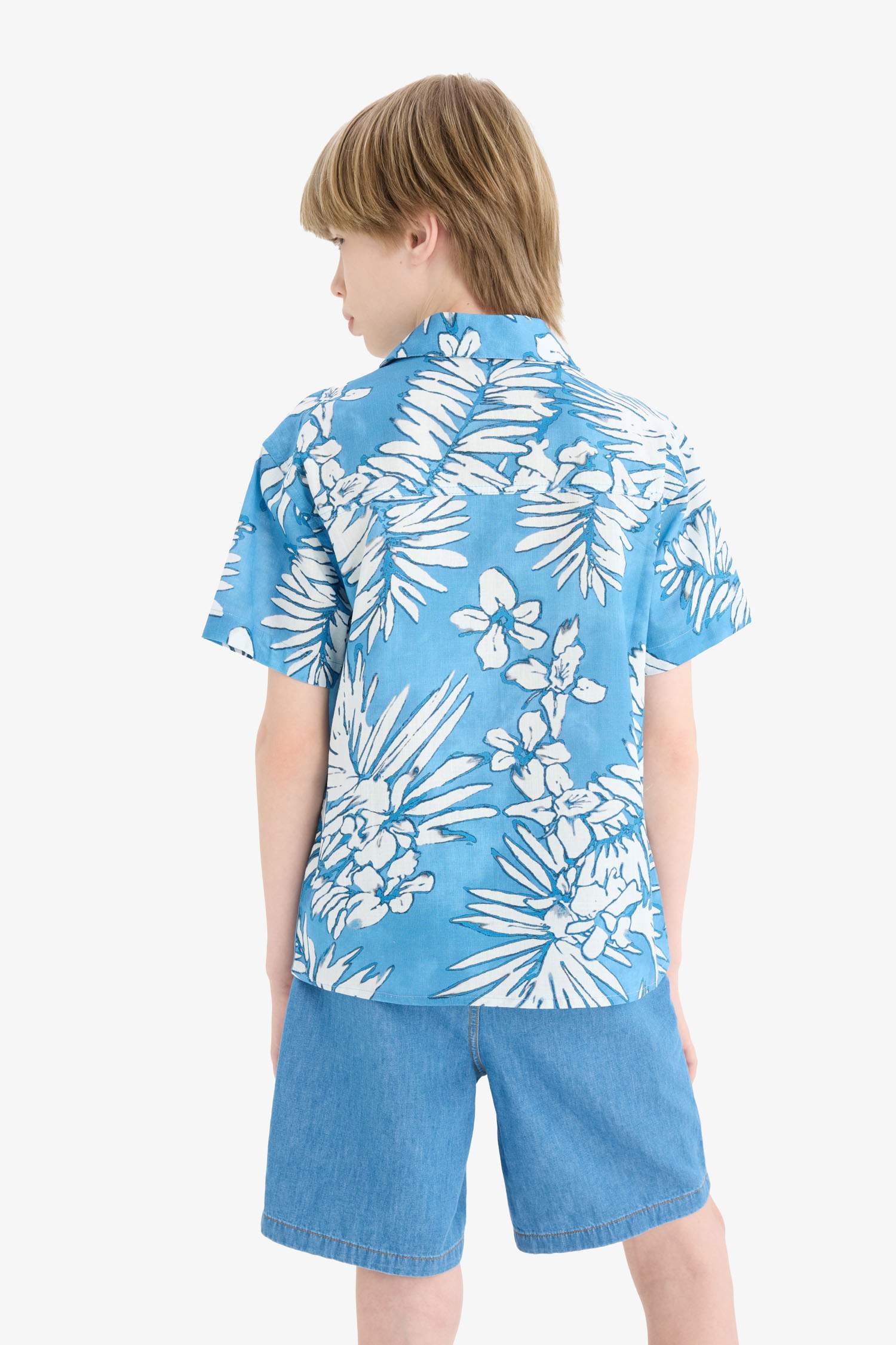 Erkek Çocuk Oversize Geniş Kalıp Polo Yaka Desenli Kısa Kollu Gömlek