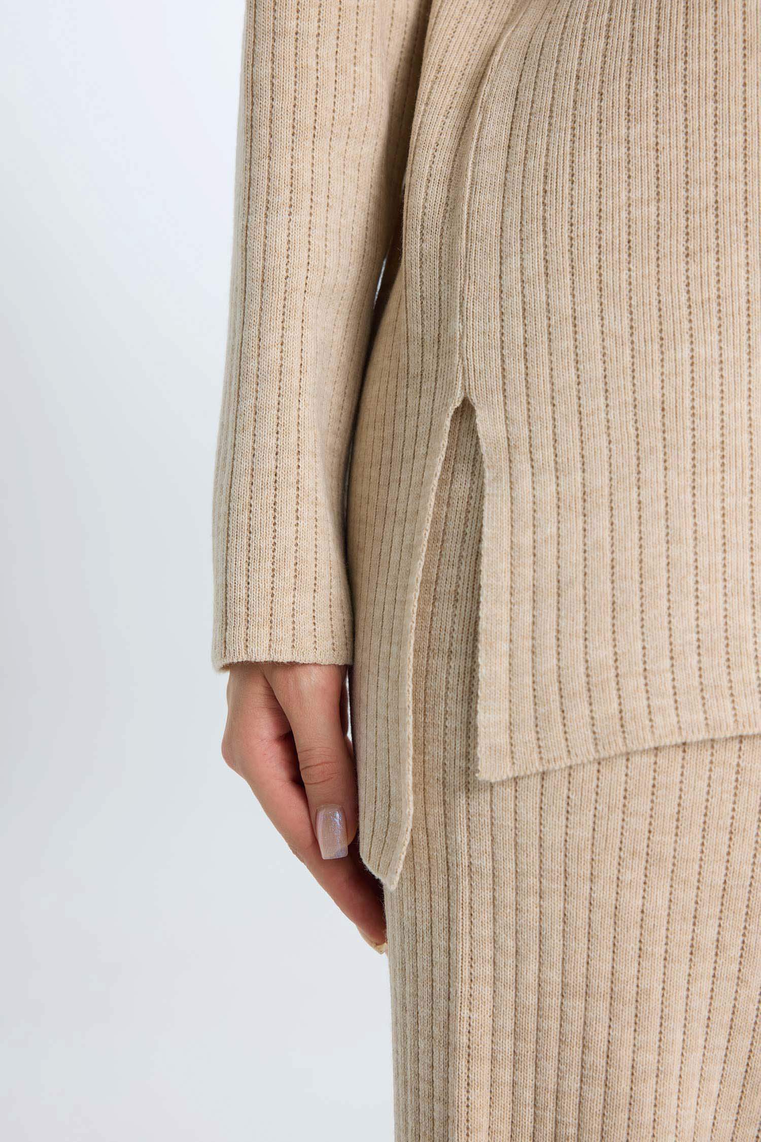 Relax Fit Crew Neck Basic Knit Tunic Pullover