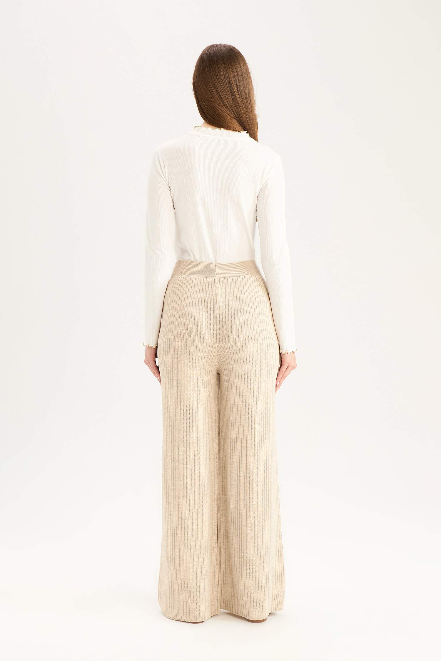 بنطرون سادة تريكو قصة مريحة