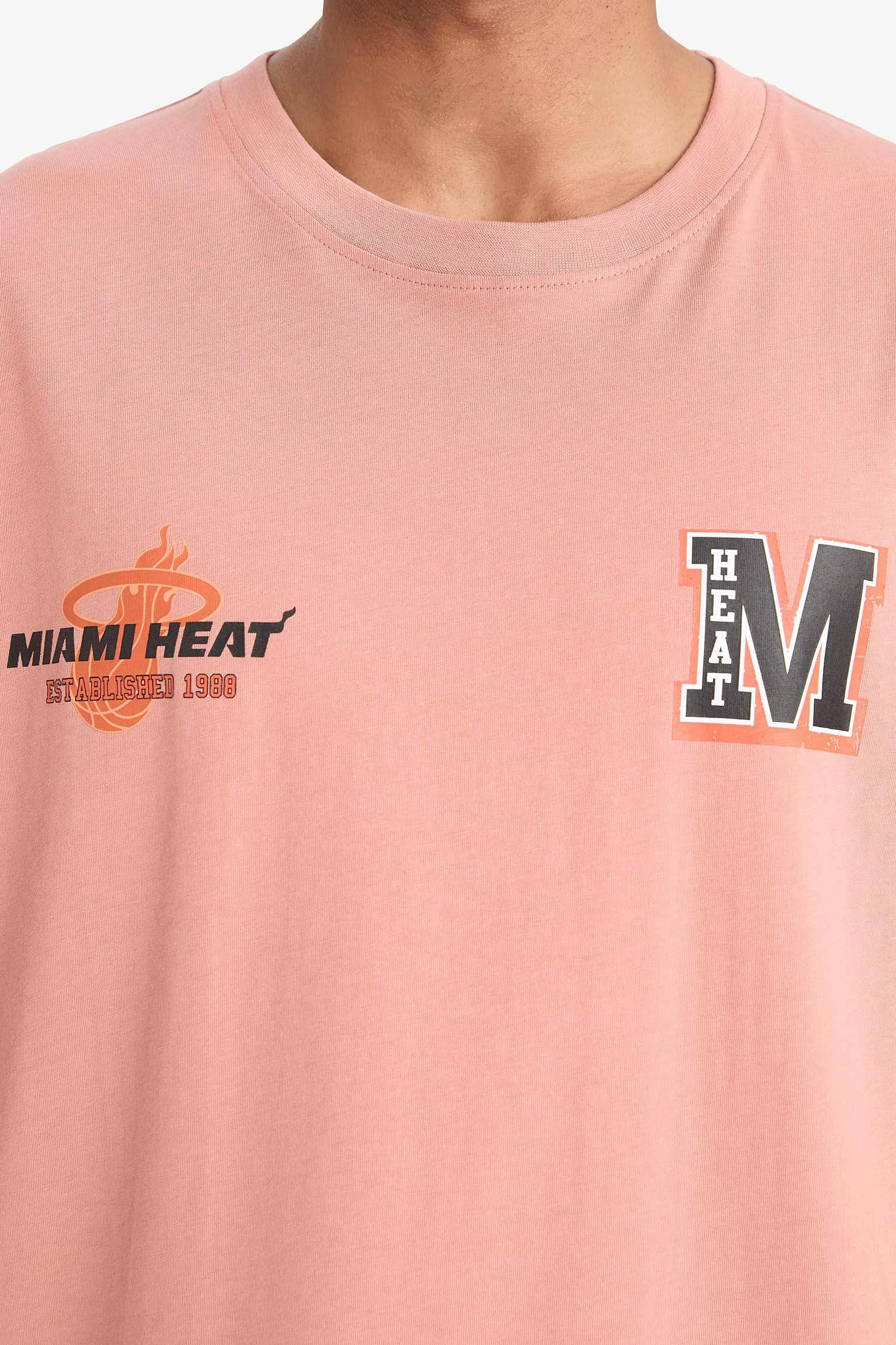 DeFactoFit оверсайз спортивная футболка с короткими рукавами и круглым вырезом NBA Miami Heat