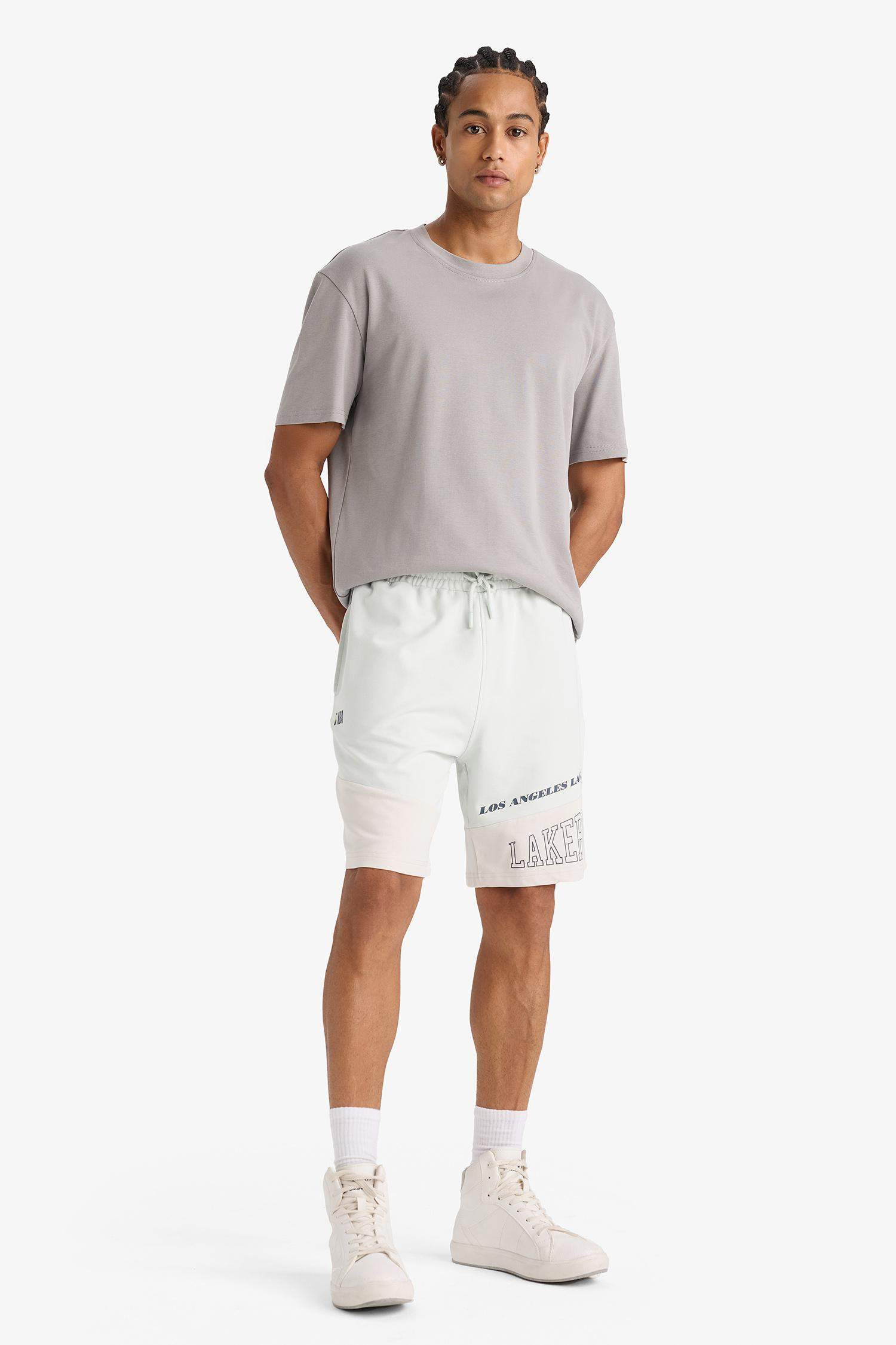 شورت قصة عادية بساق قصير من لوس أنجلوس ليكرز