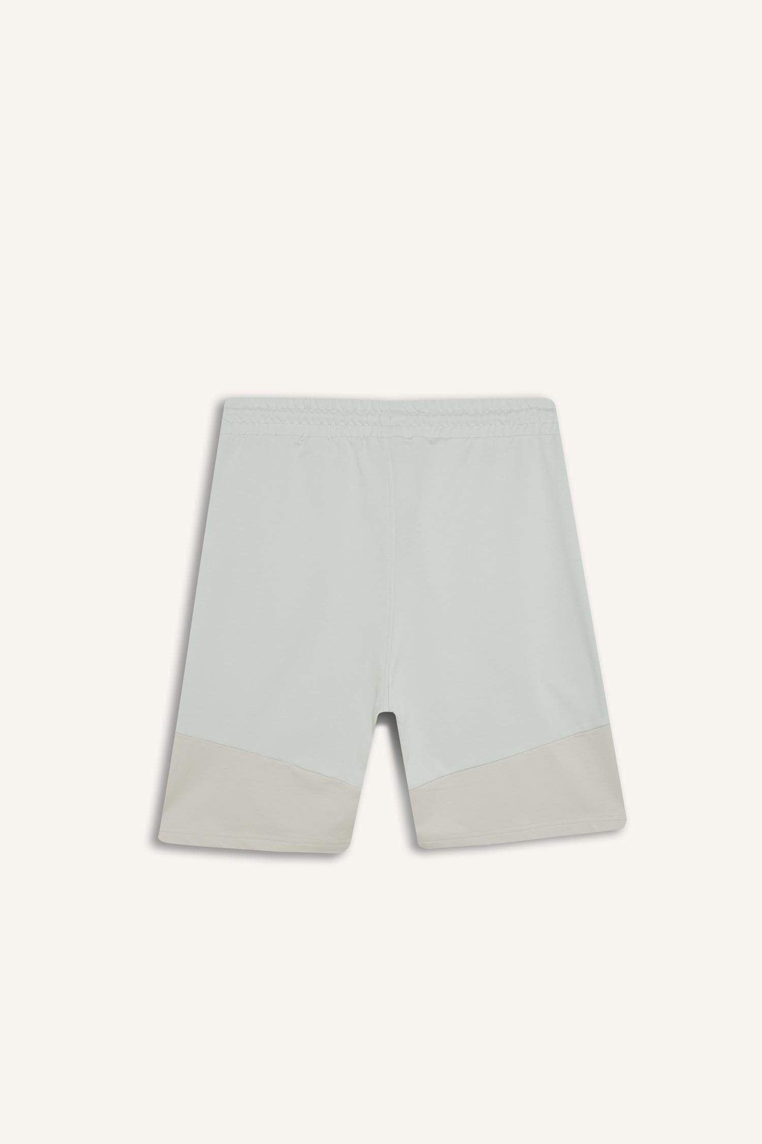 DeFactoFit NBA Los Angeles Lakers Standart Fit Kısa Paça Şort