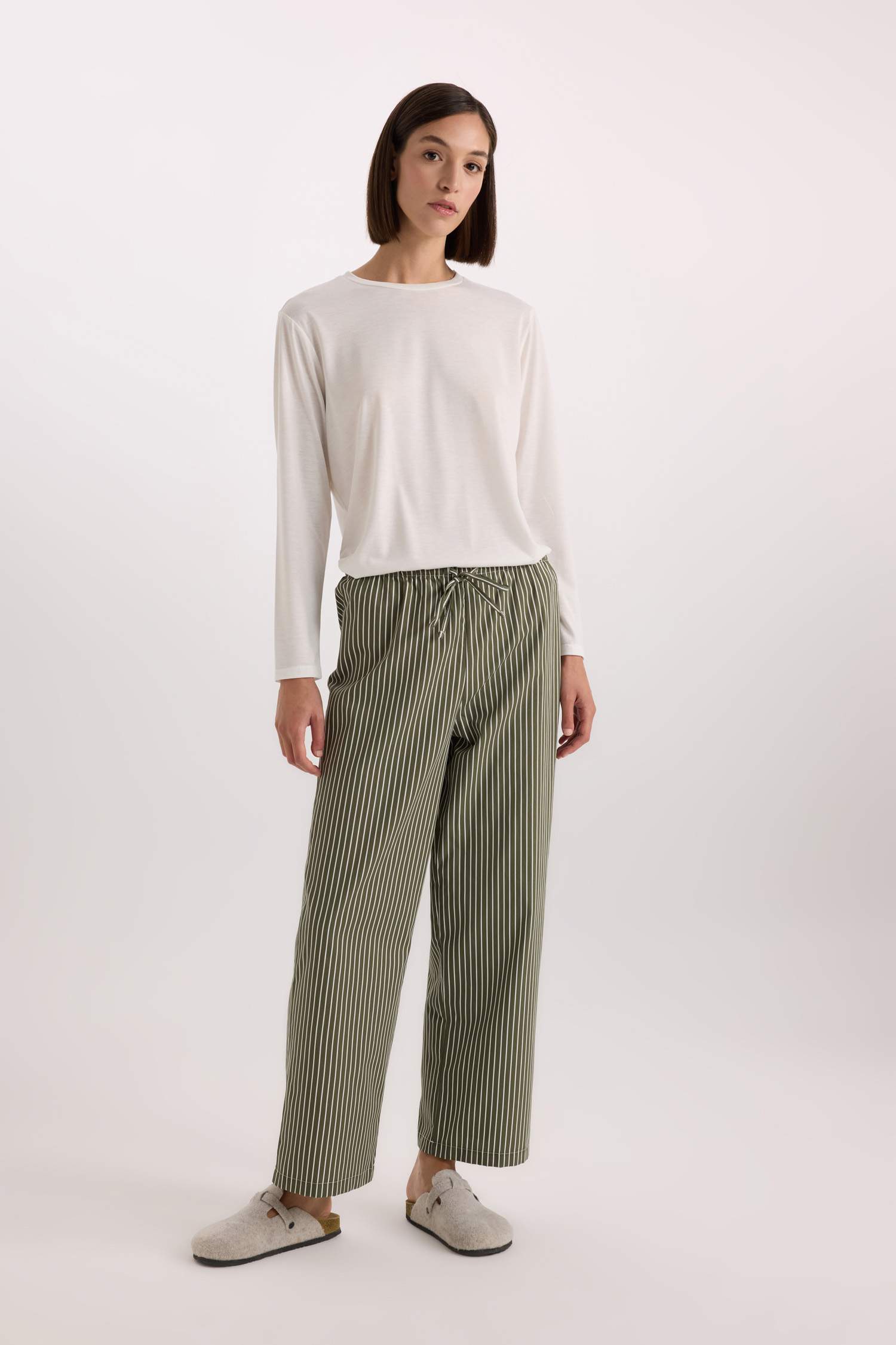 Desenli Beli Lastikli Poplin Pijama Altı-Fall in Love 