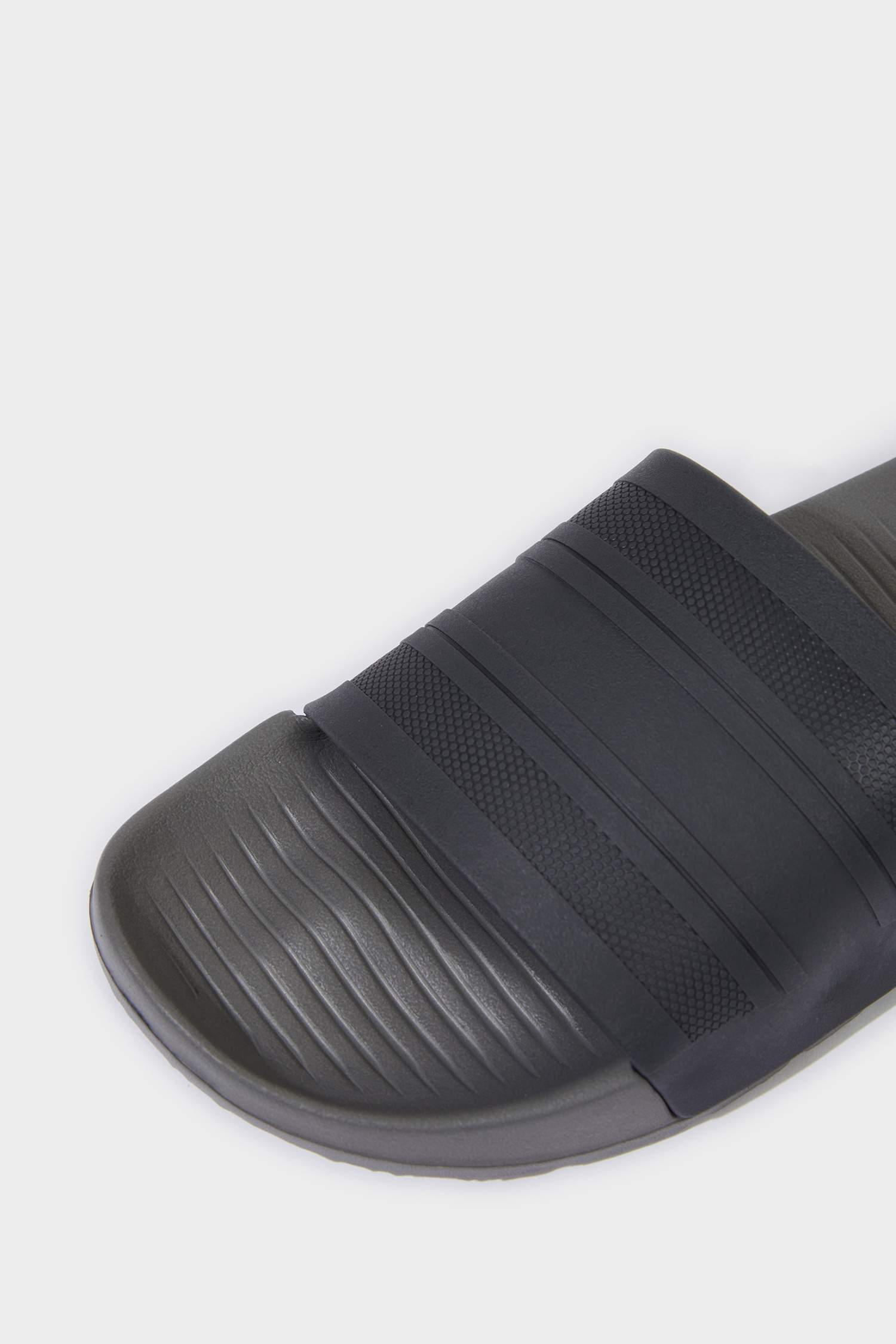 Man Flat Sole Eva Slipper