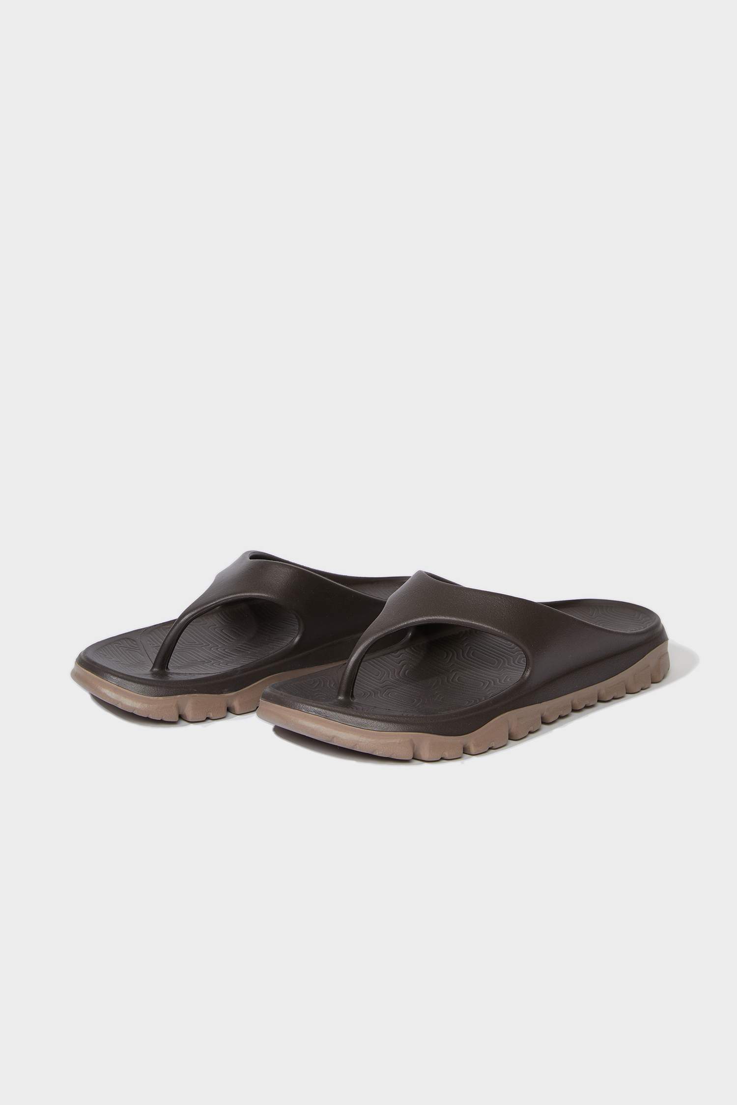 شبشب رجالي إيفا بكعب مسطح