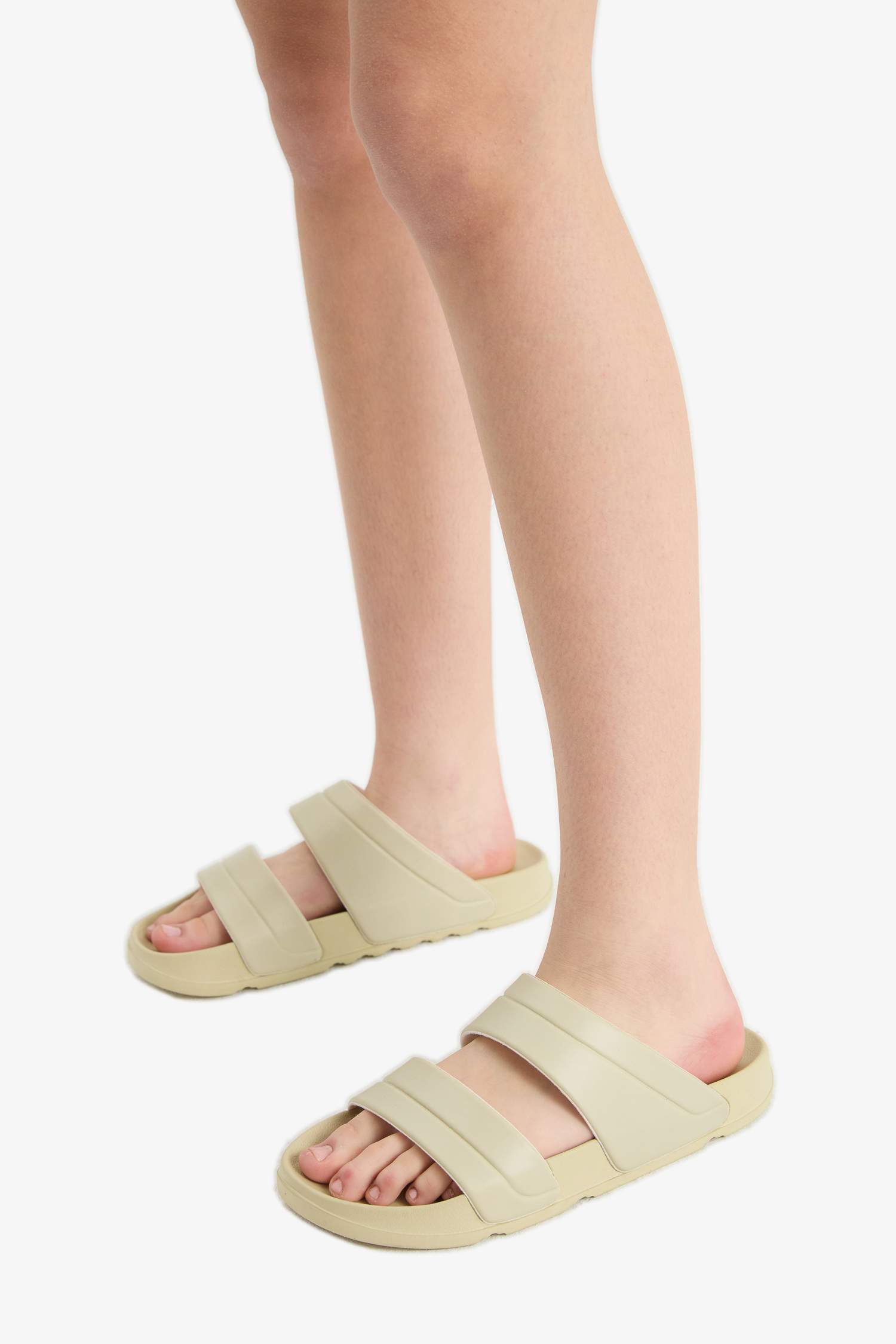 شبشب نسائي إيفا بكعب مسطح