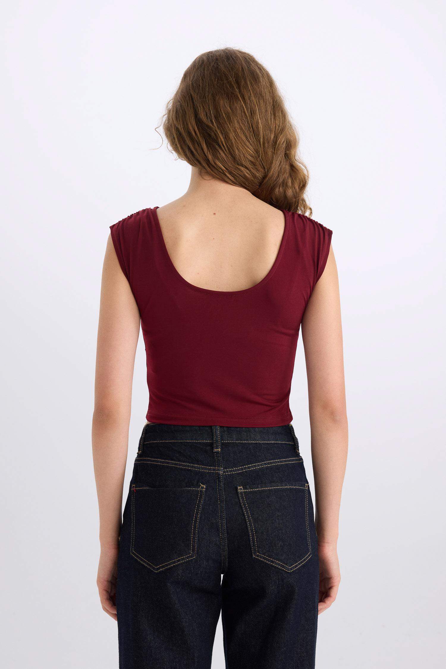 T-shirt Slim à manches courtes et col rond rouge bordeaux