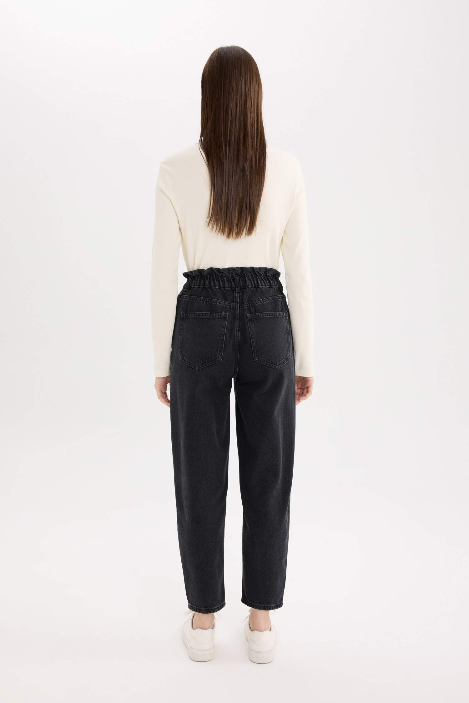 Paperbag Extra High Waist Ankle Length Jeans