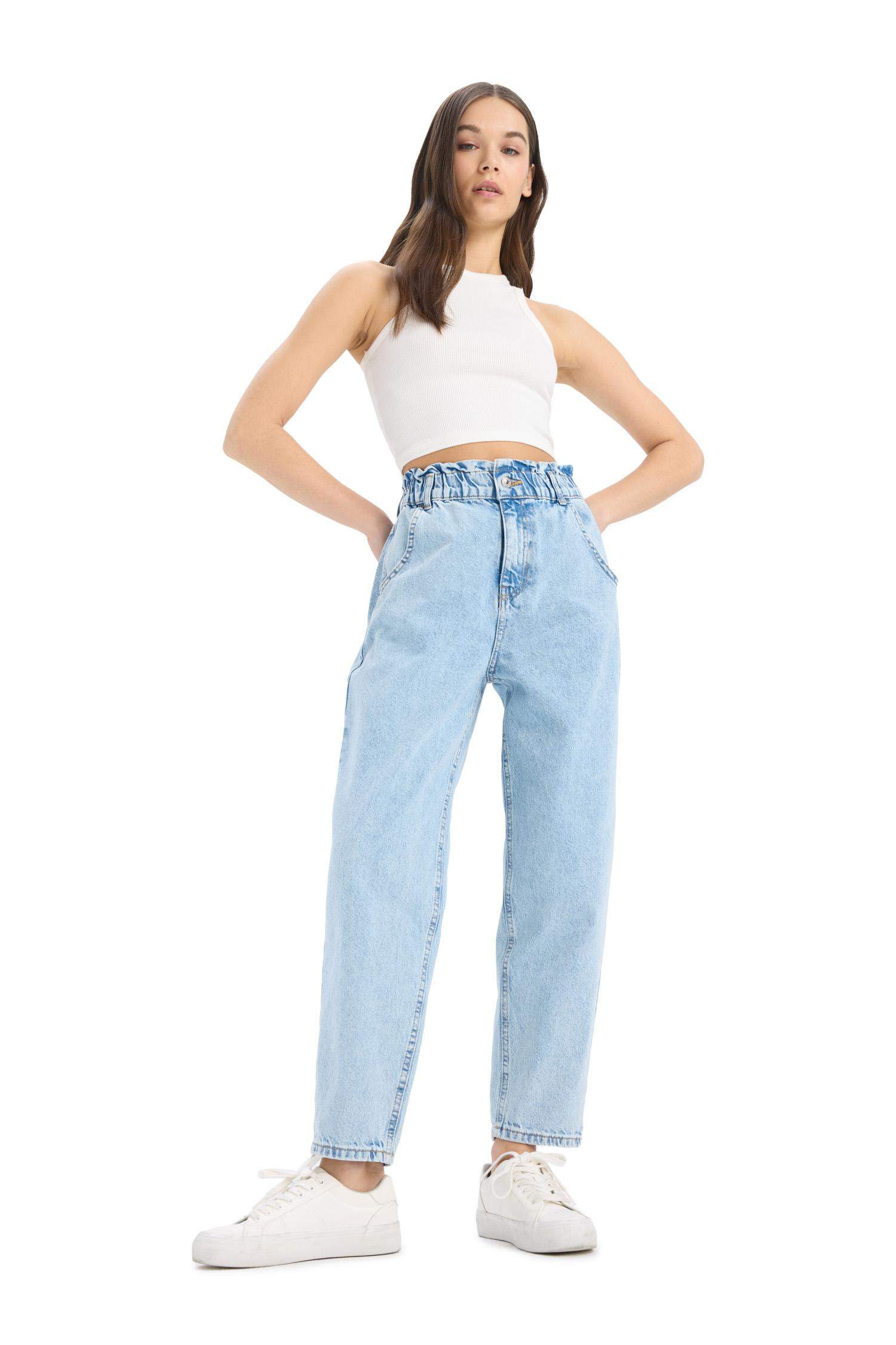 Paperbag Elastic Waist Ankle Length Washed Jeans