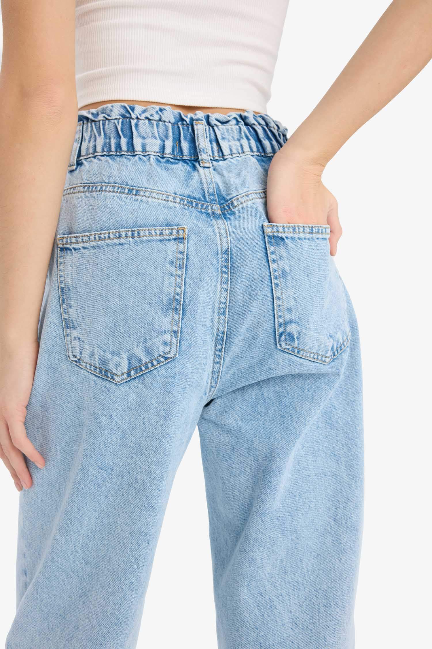 Paperbag Elastic Waist Ankle Length Washed Jeans