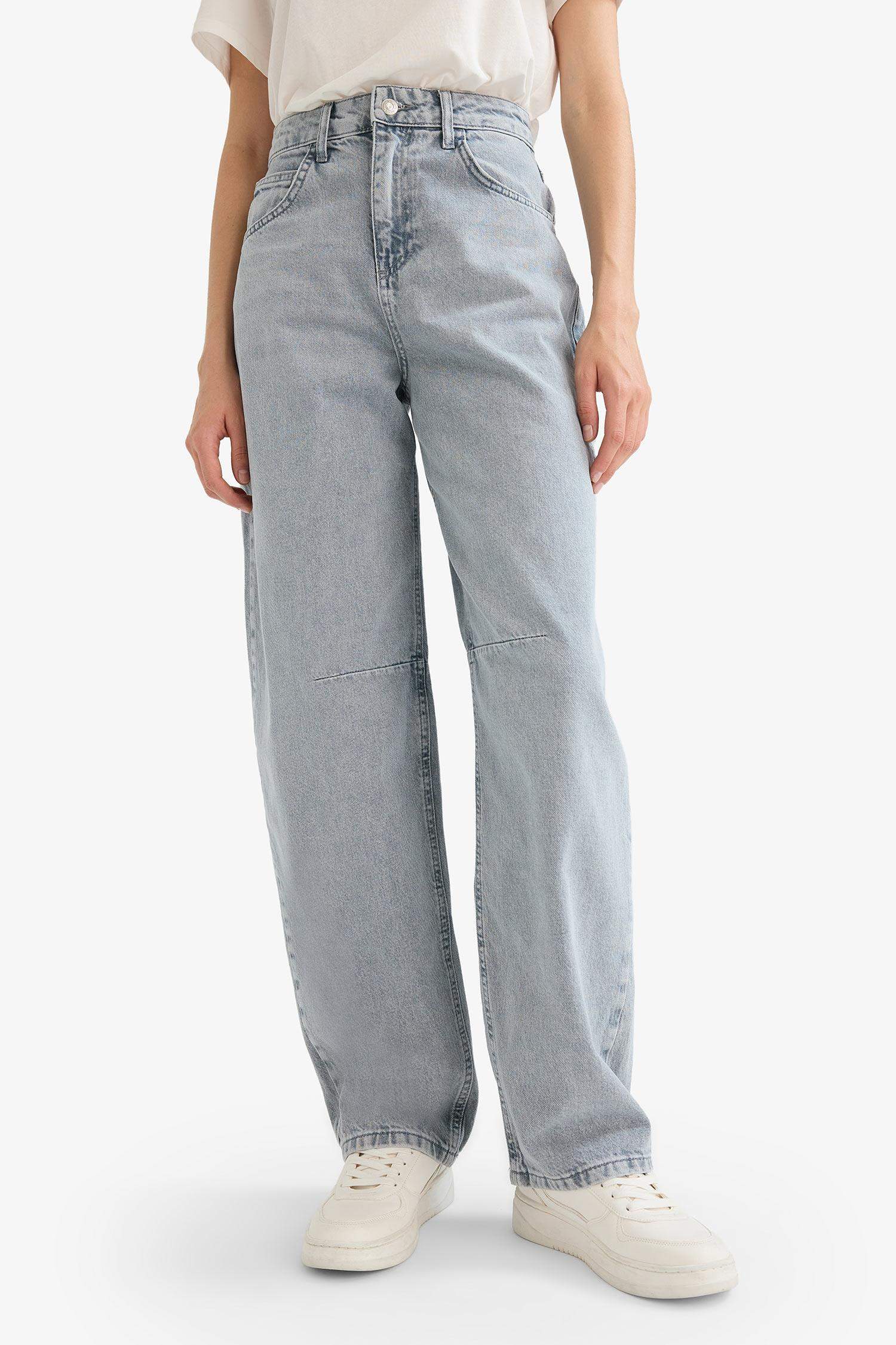 بنطرون جينز باجي فيت بخصر عالي