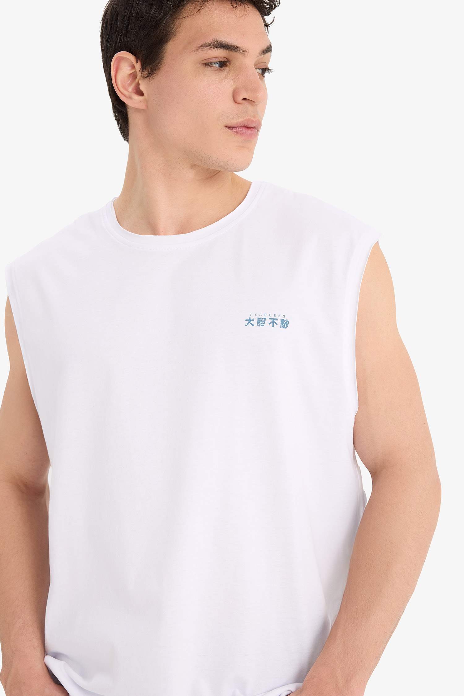 %100 Pamuk Boxy Fit Bisiklet Yaka Sırt Baskılı Atlet