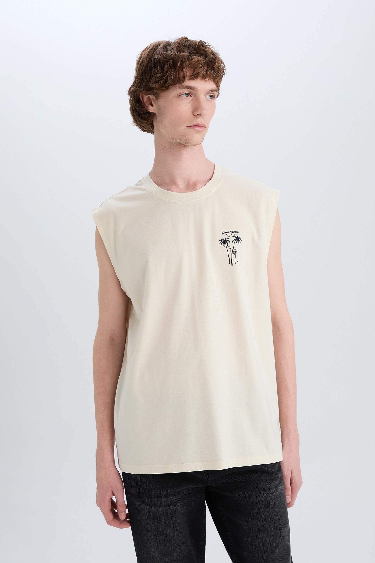 %100 Pamuk Boxy Fit Bisiklet Yaka Sırt Baskılı Atlet