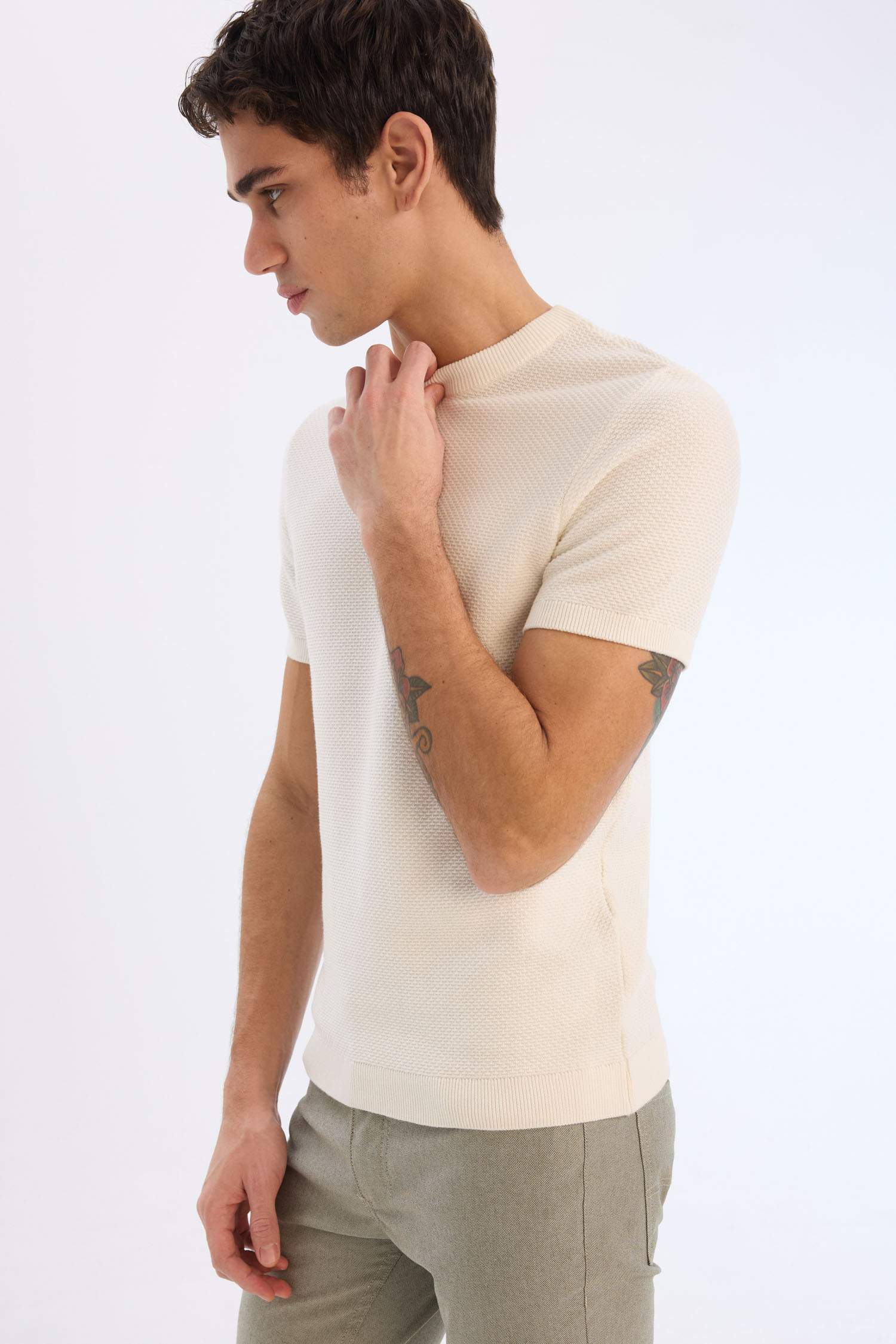 Standard Fit Crew Neck Knitwear T-Shirt
