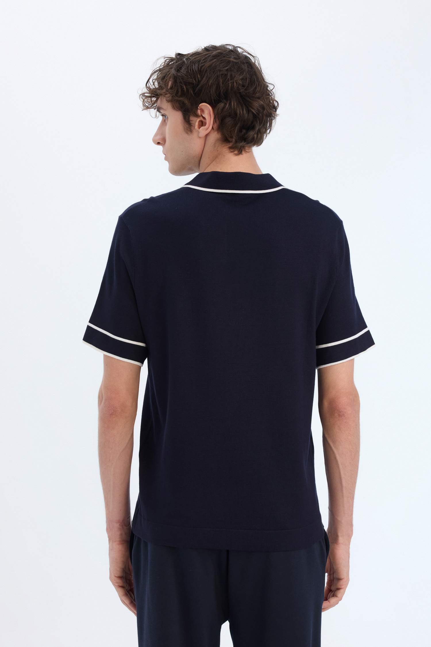 Футболка-поло в полоску стандартного кроя с коротким рукавом из трикотажа