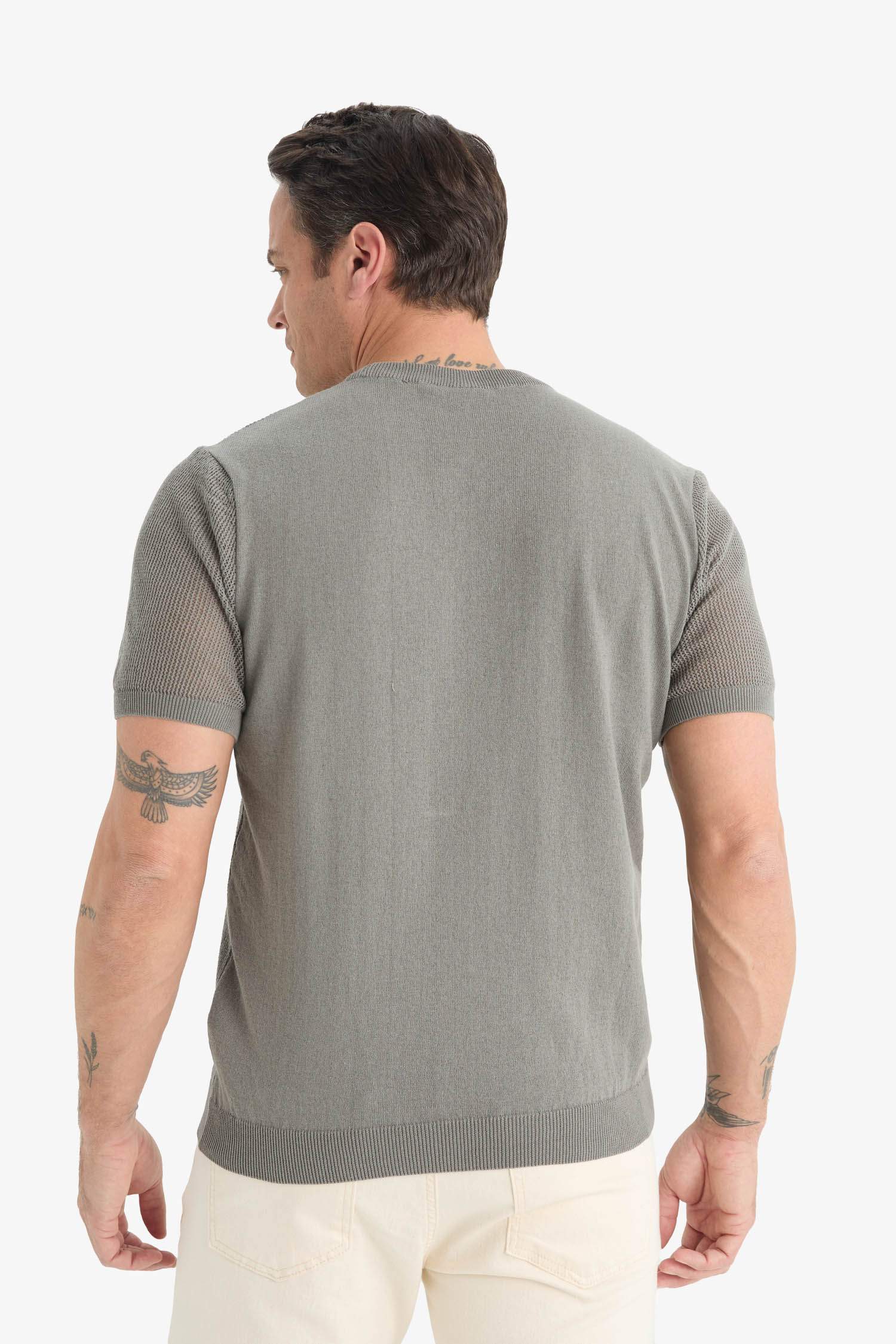 Standard Fit Crew Neck Knitwear T-Shirt