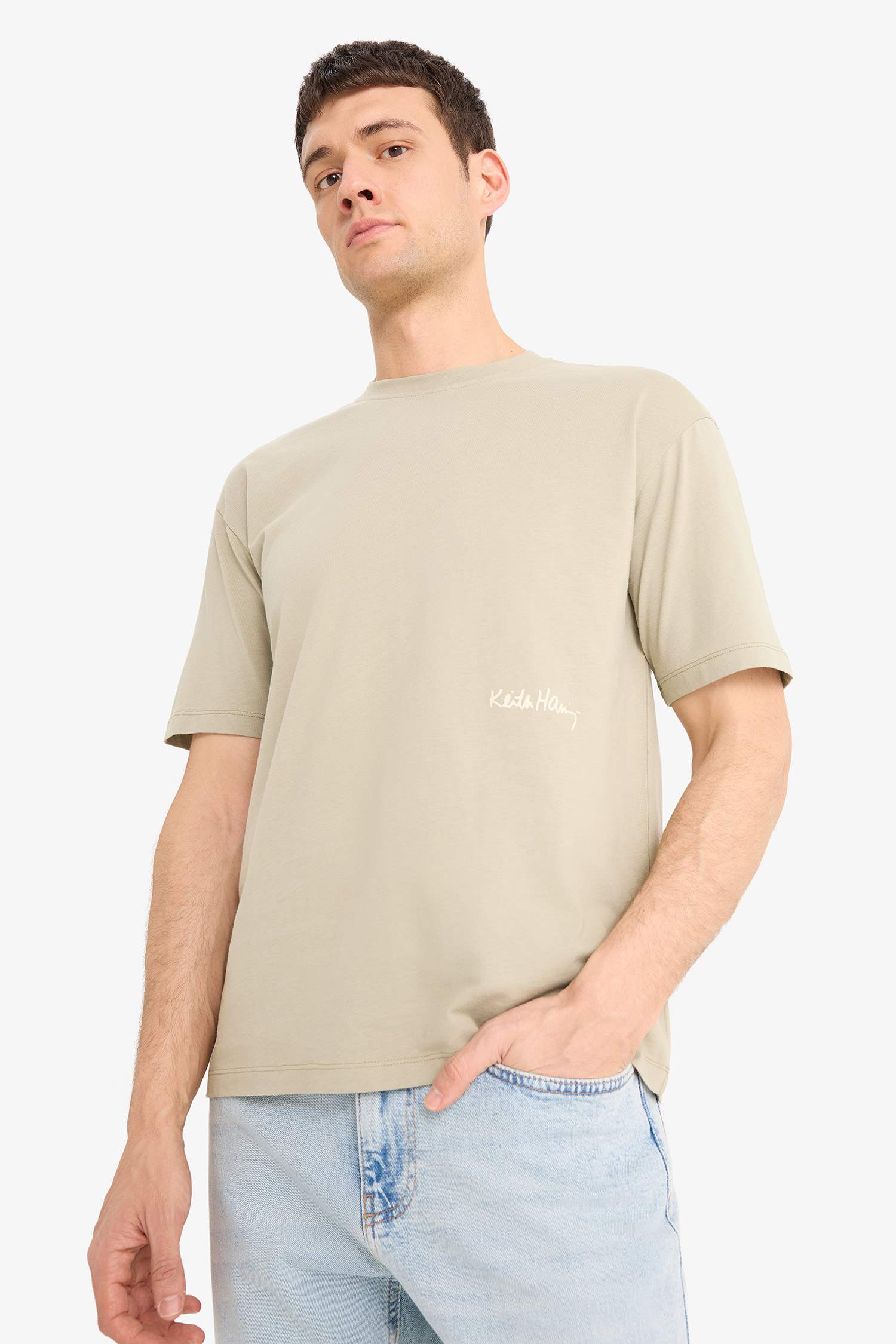 تيشيرت نص ردن أوفر سايز بياخة مستديرة من كيث هارينج