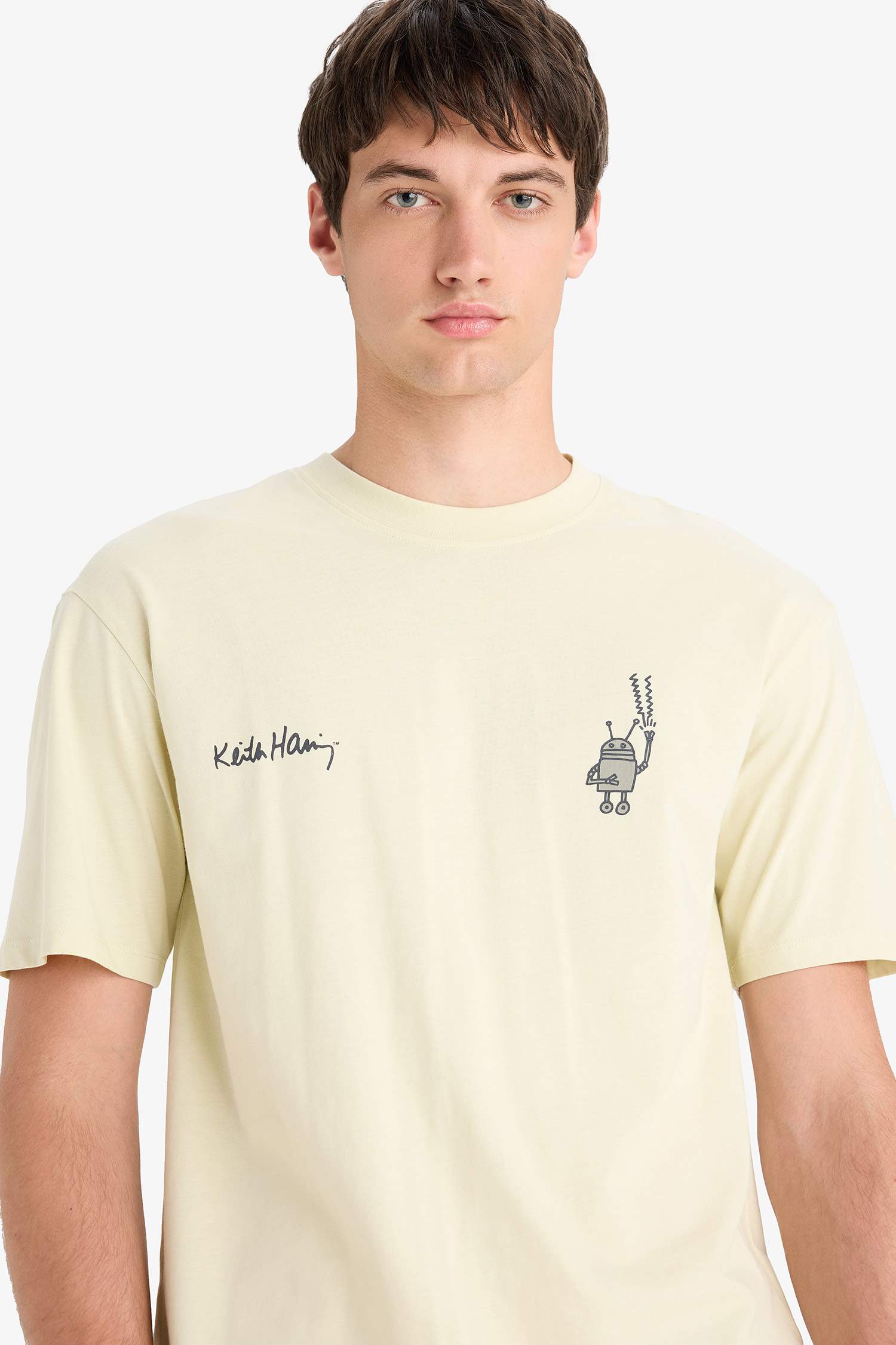 Boxy Fit Keith Haring Licensed Crew Neck Printed Short Sleeve T-Shirt