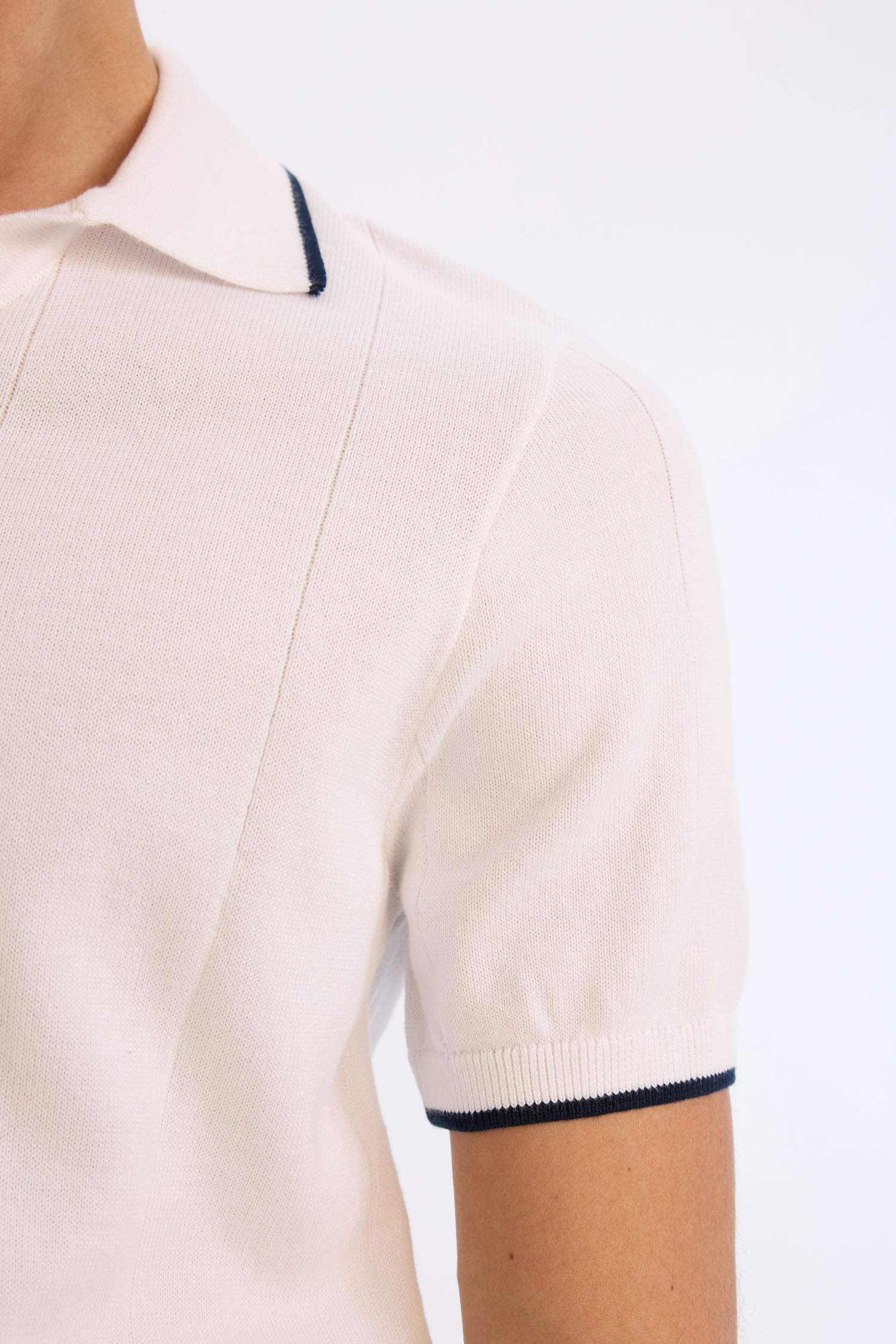 Standard Fit Short Sleeve Knitwear Polo T-Shirt