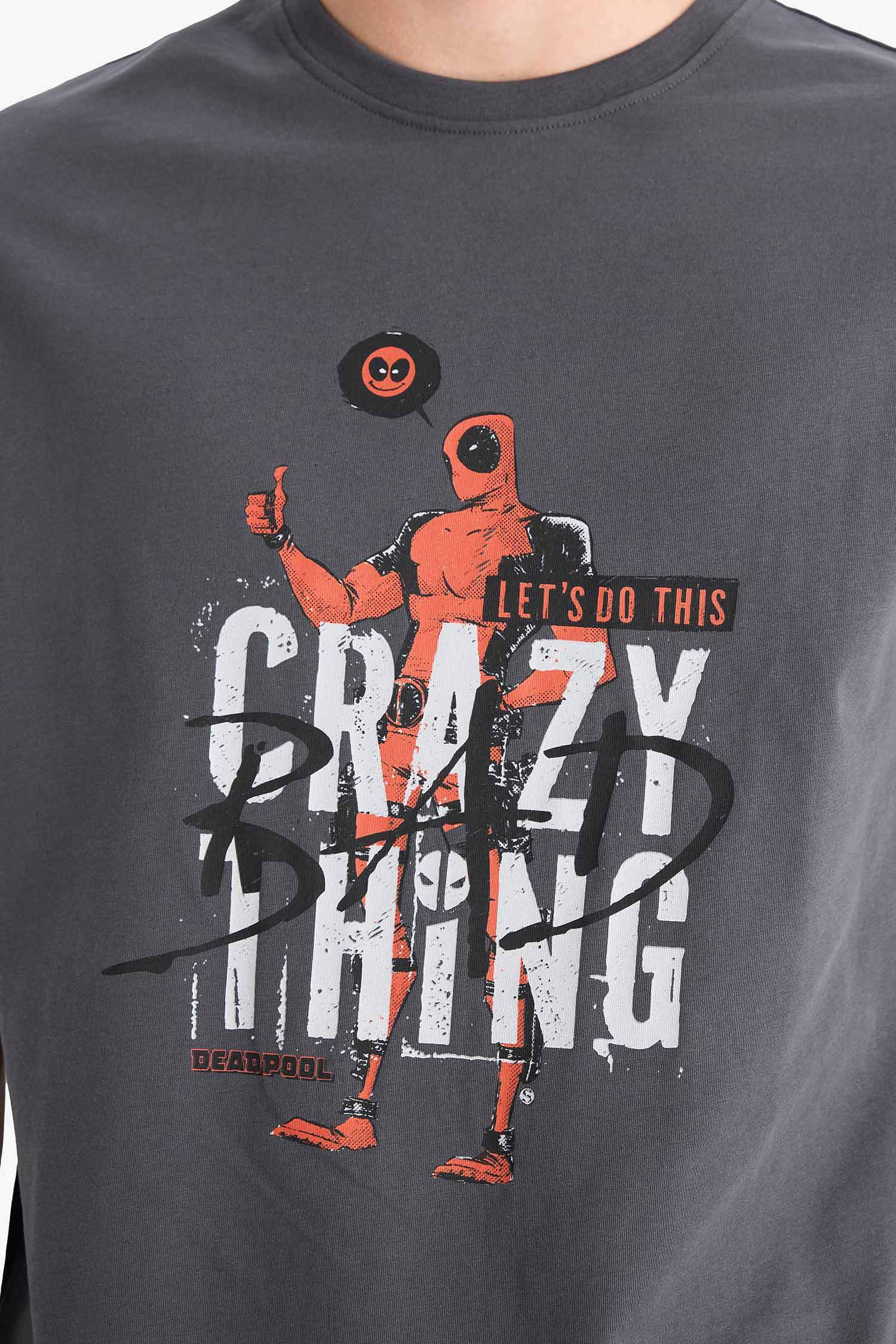 تيشيرت مطبوع قصة عادية بياخة مستديرة من ديدبول