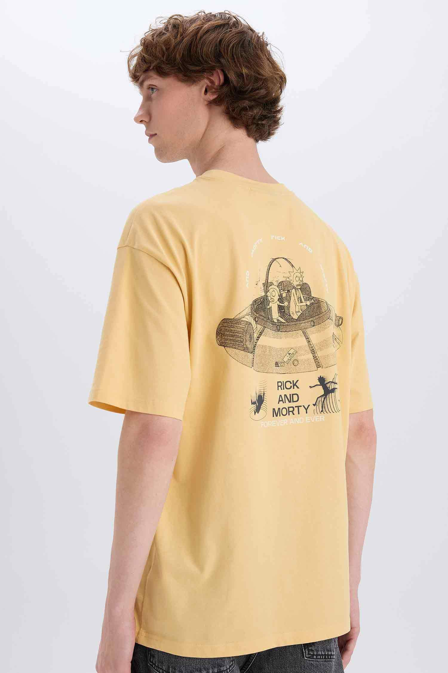 %100 Pamuk Rick and Morty Boxy Fit Bisiklet Yaka Sırt Baskılı Kısa Kollu Tişört