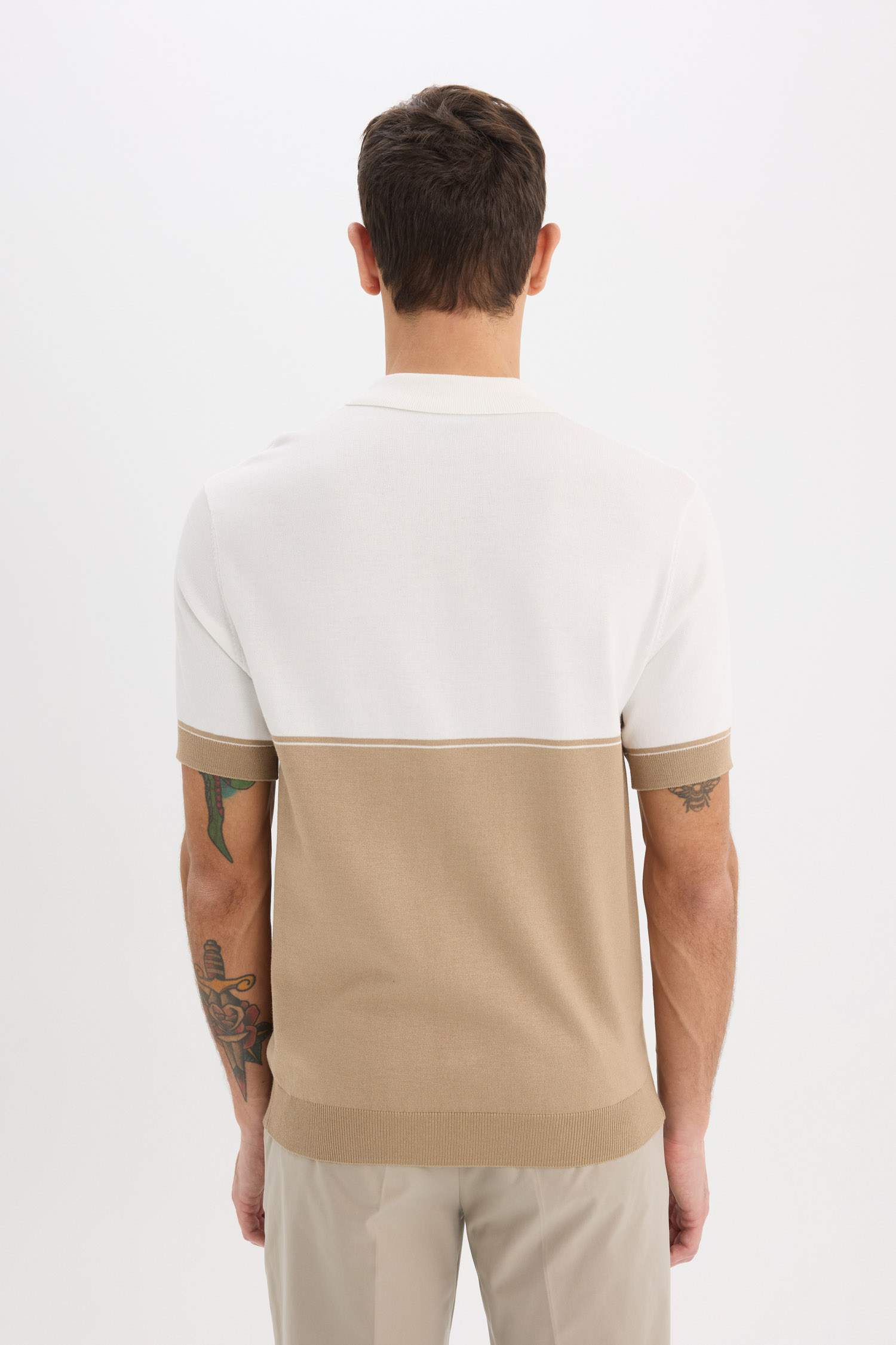 تيشيرت بولو تريكو نص ردن قصة عادية