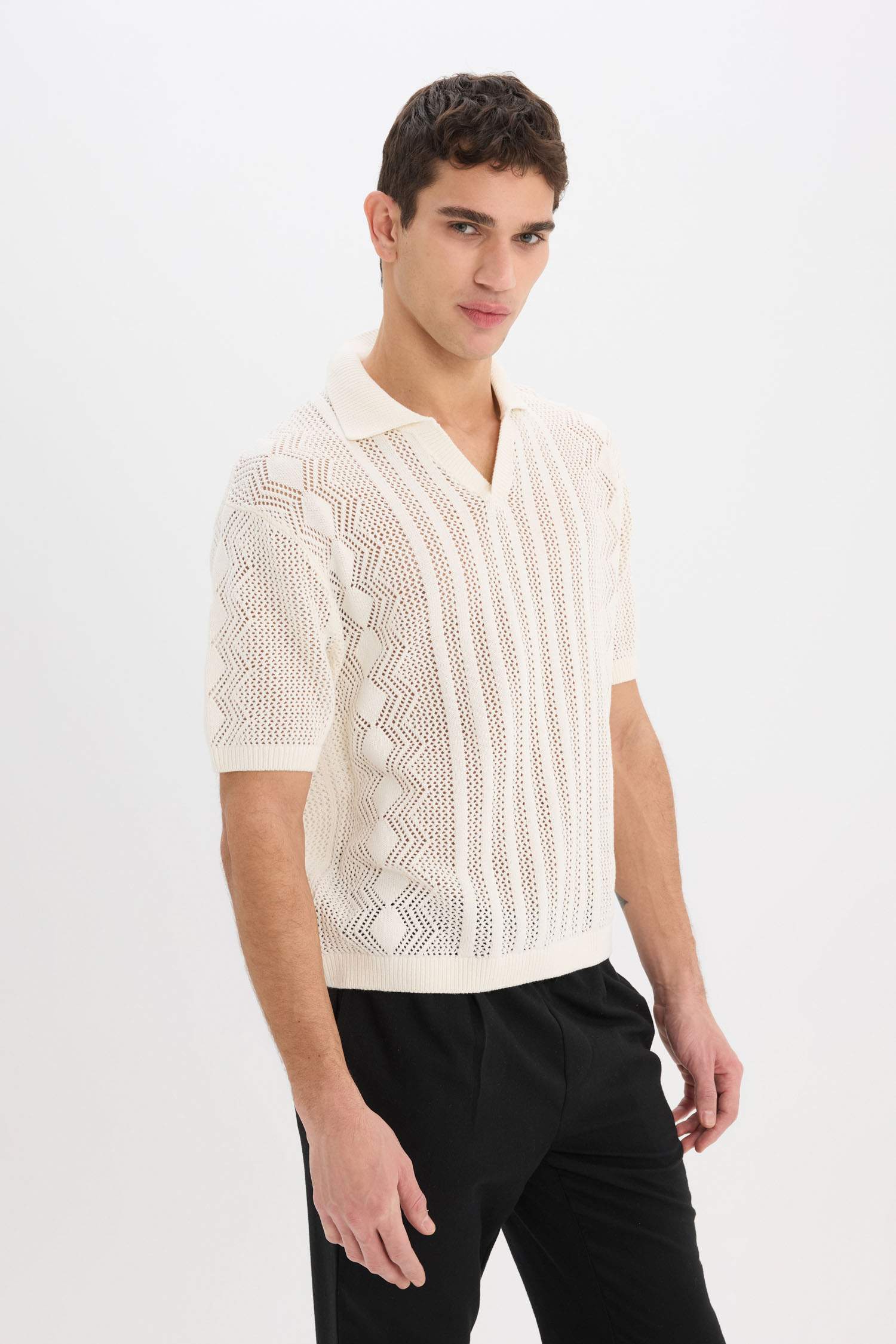 تيشيرت بولو تريكو نص ردن قصة عادية