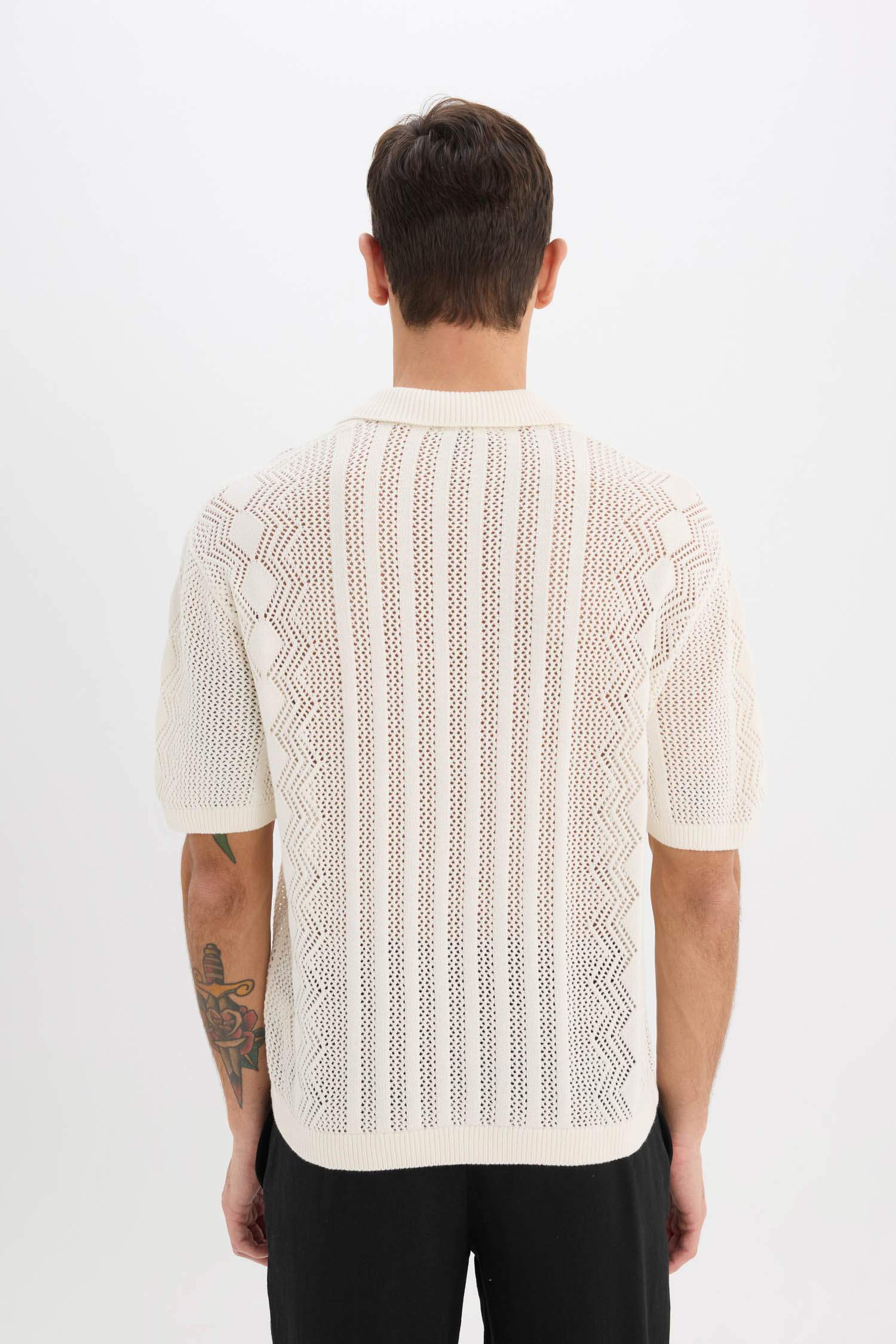 تيشيرت بولو تريكو نص ردن قصة عادية