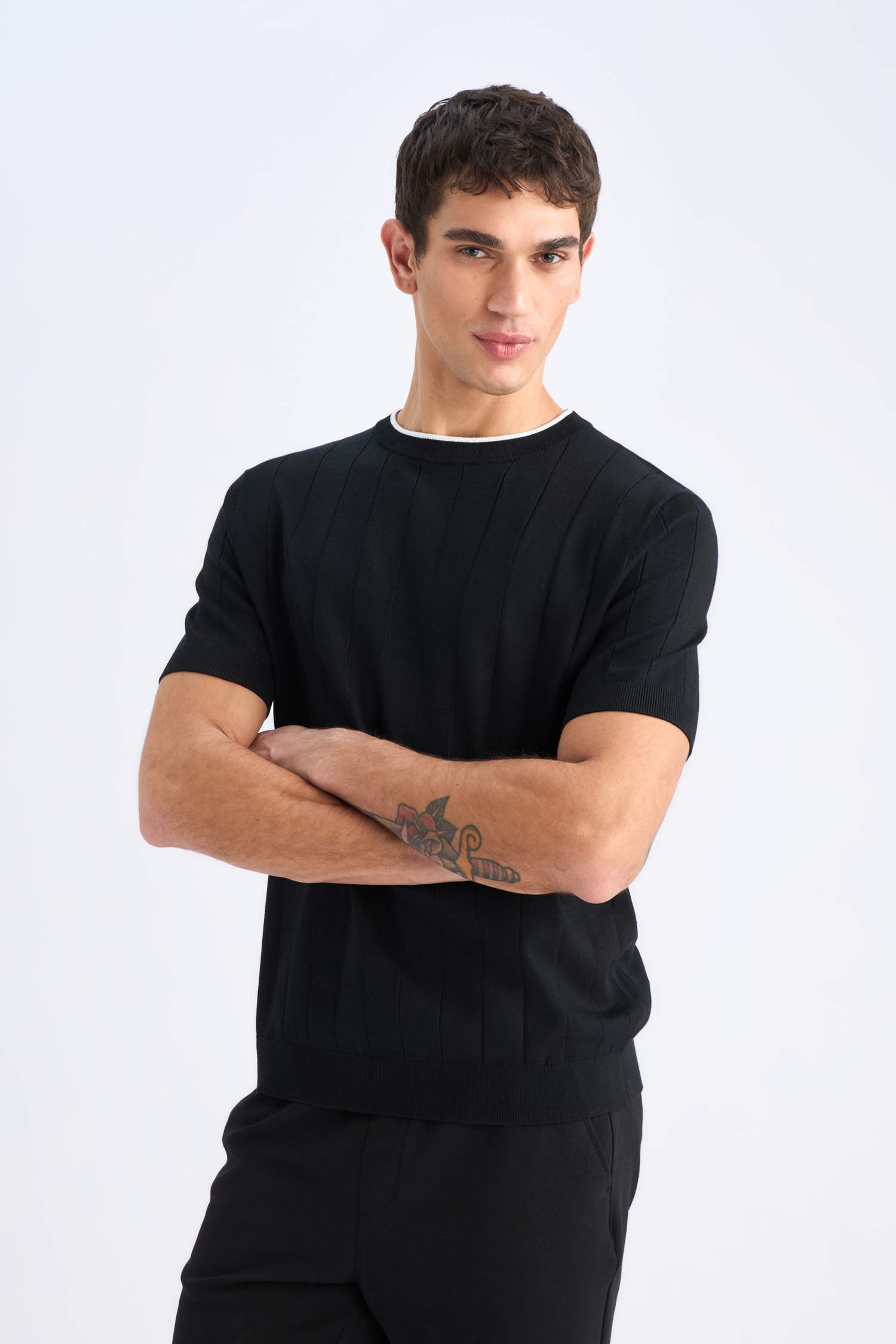 تيشيرت تريكو نص ردن قصة عادية بياخة مستديرة