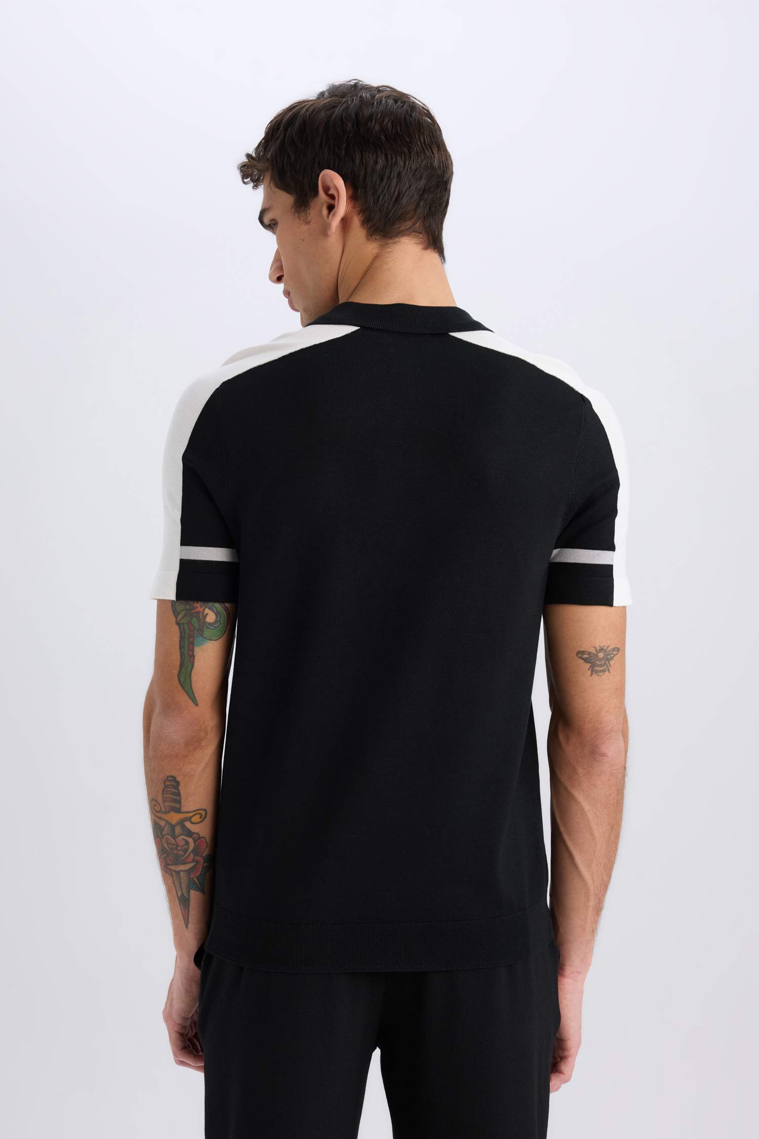 تيشيرت بولو تريكو نص ردن قصة عادية