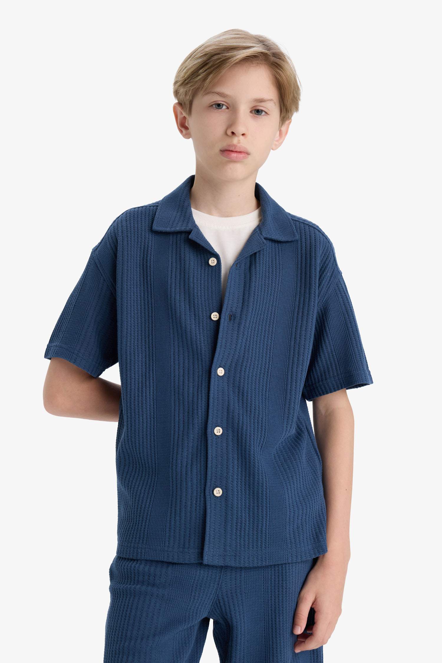 Erkek Çocuk Oversize Geniş Kalıp Polo Yaka Kısa Kollu Gömlek