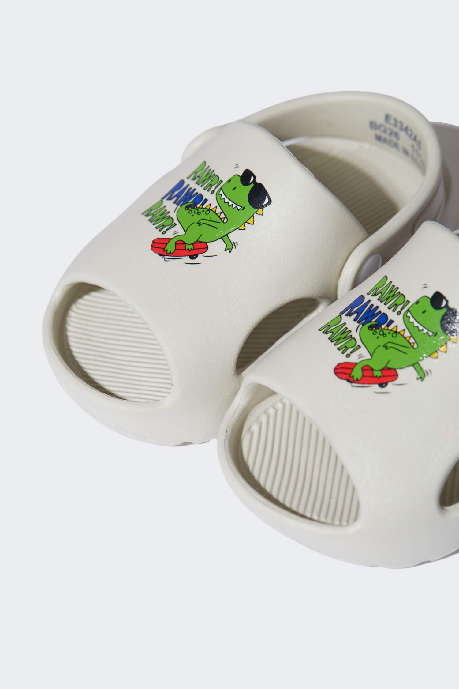 Erkek Çocuk Tek Bantlı Düz Taban Eva Terlik