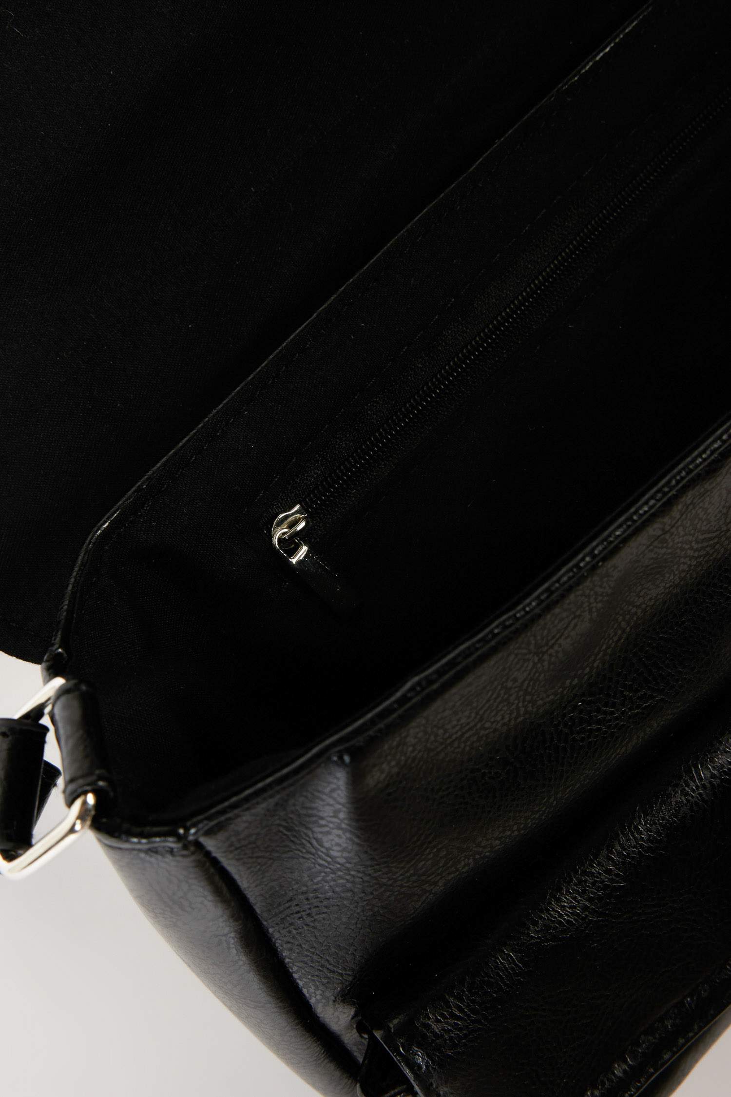 Woman Faux Leather Shoulder Bag