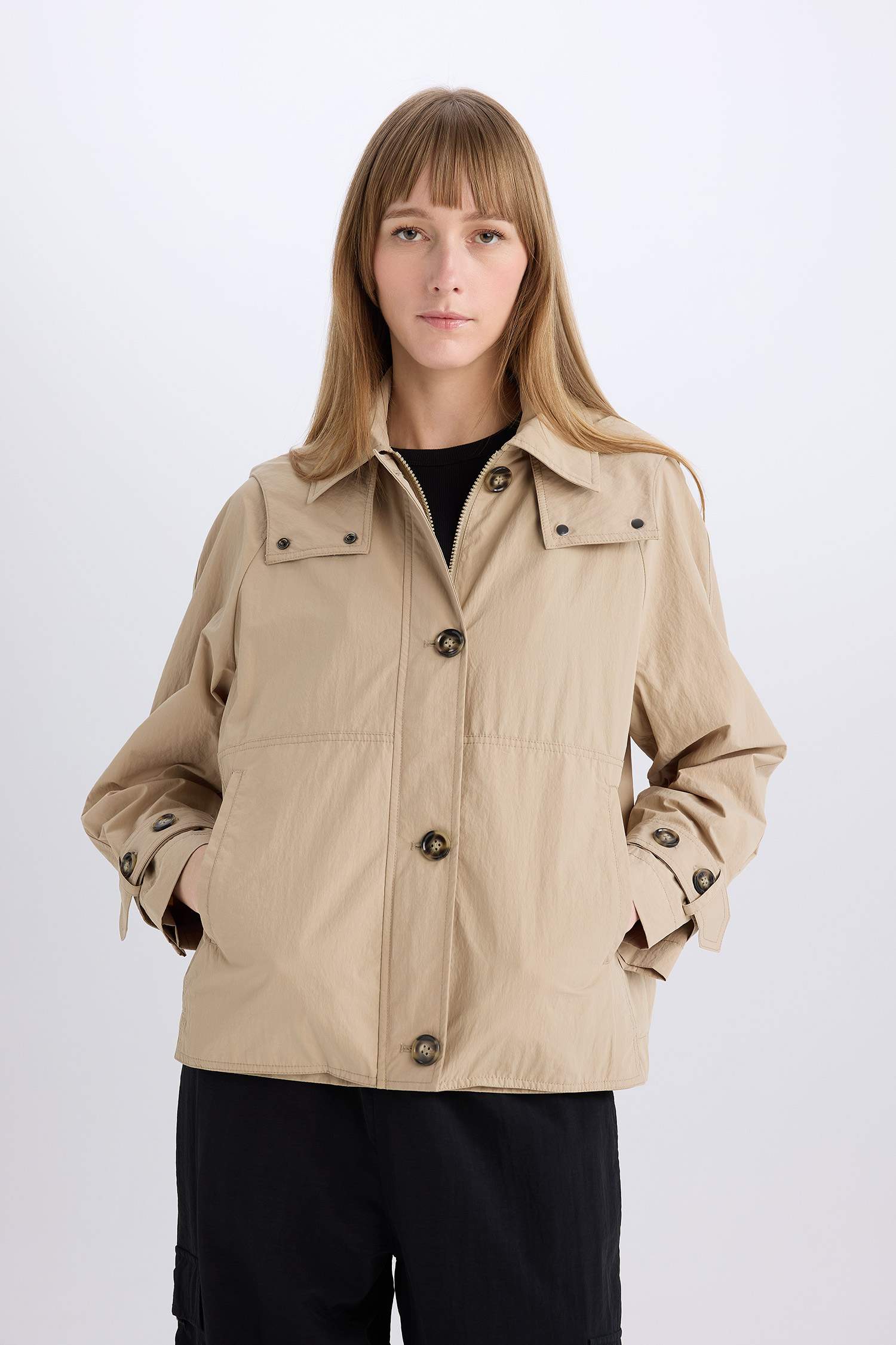 Regular Fit Hooded Pocket Zippered Waterproof Raincoat