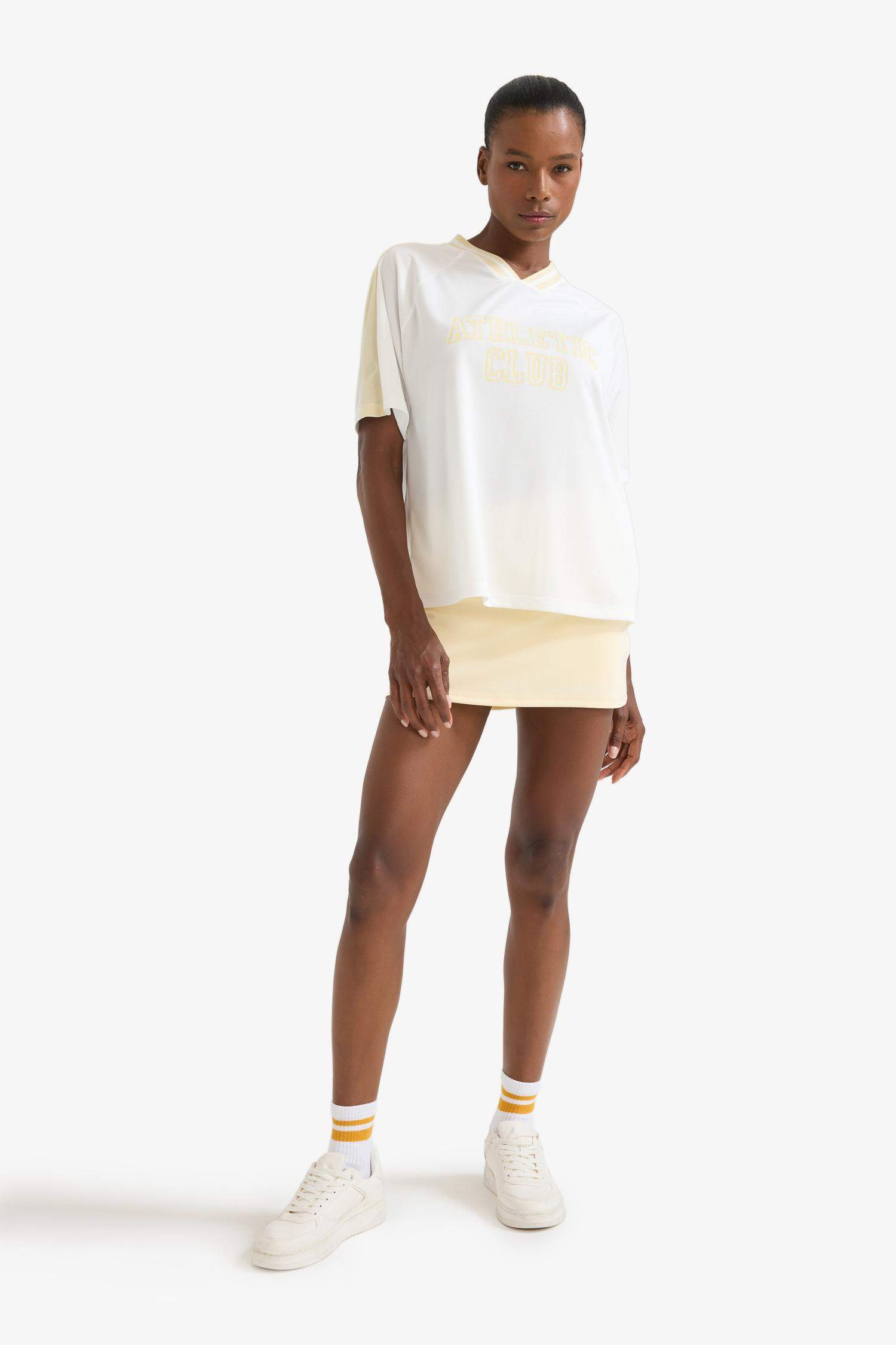 تنورة قصة عادية