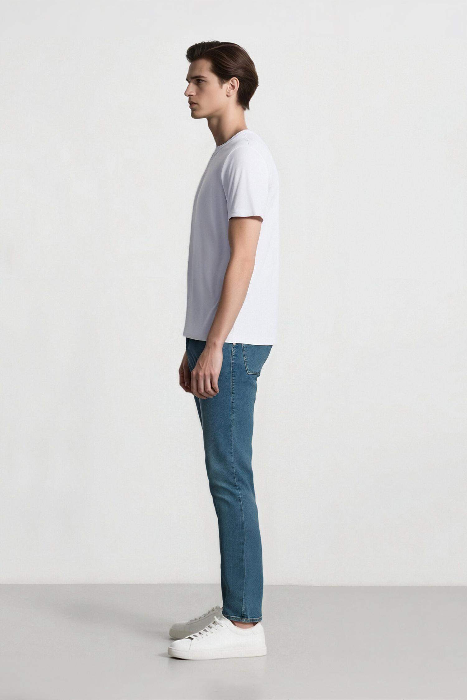 بنطرون جينز بيدرو سليم فيت برجل ضيق