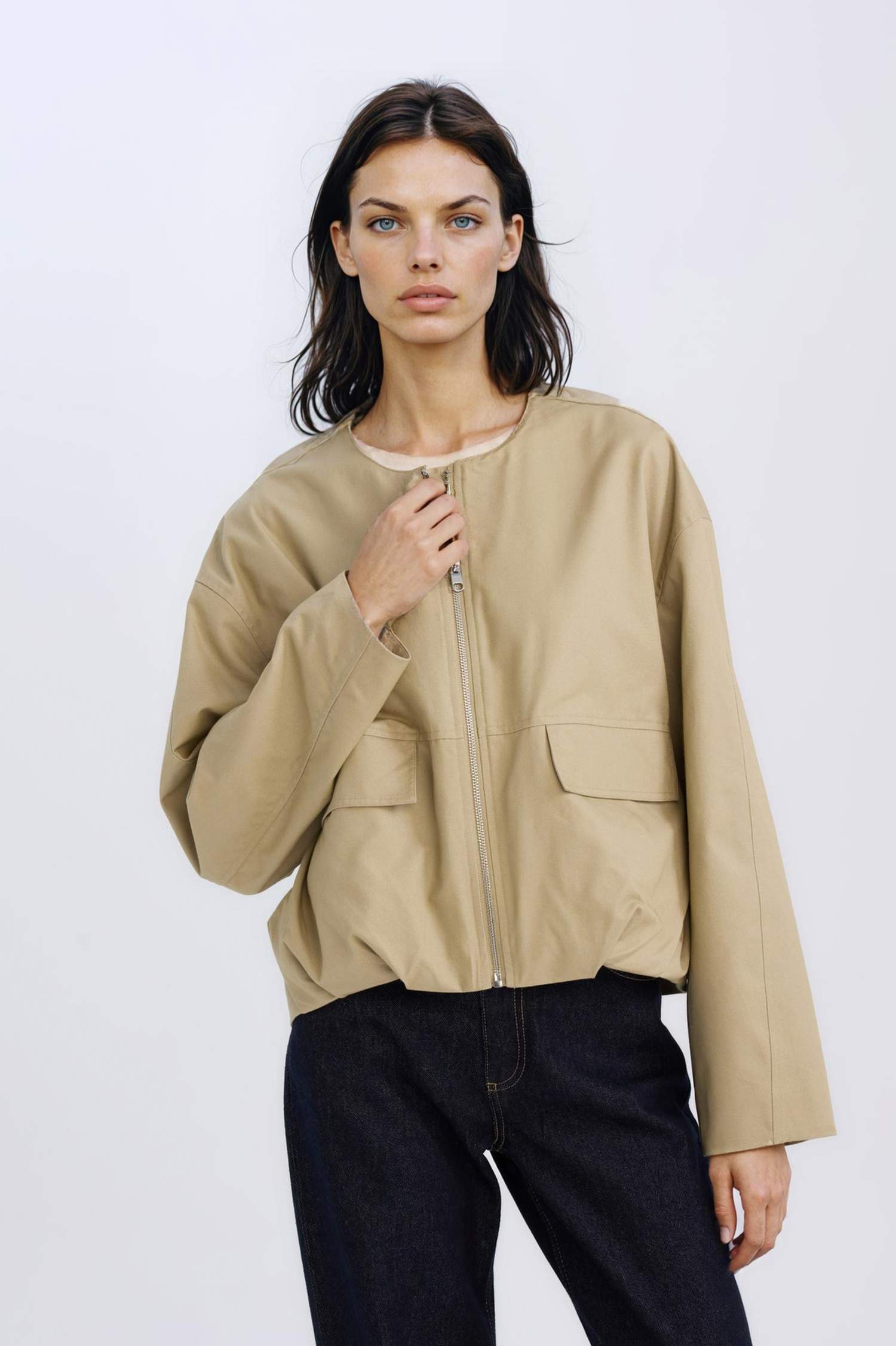 Su Geçirmez Cepli Fermuarlı Hafif Mont