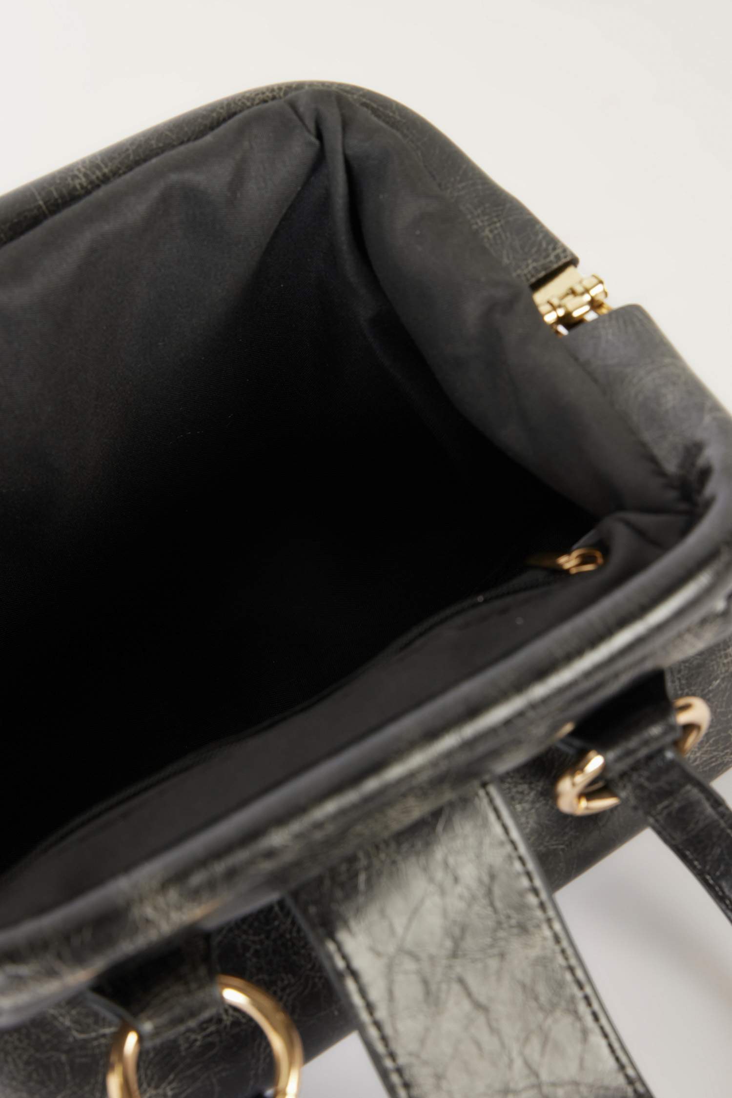 شنطة كتف جلد صناعي