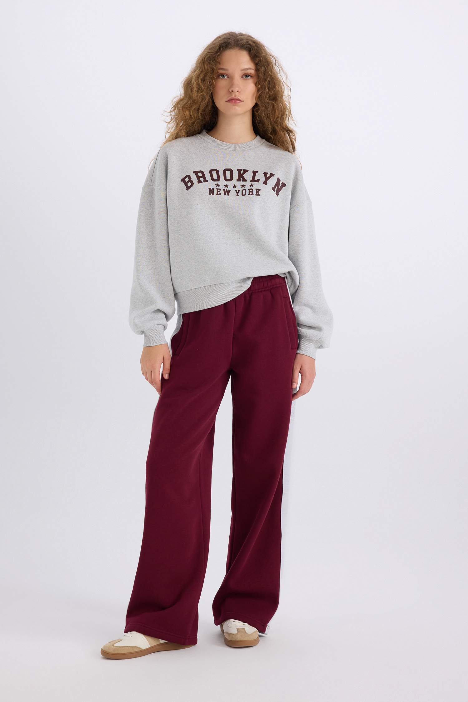 Loose Fit Printed Long Sleeve Sweatshirt