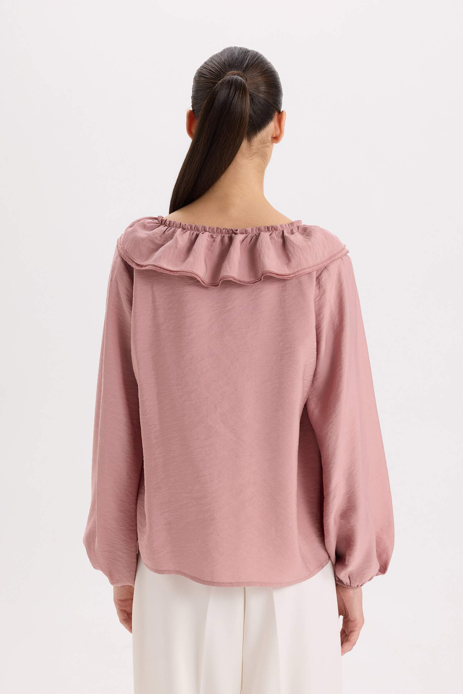 Regular Fit Fırfırlı V Yaka Basic Düz Uzun Kollu Bluz