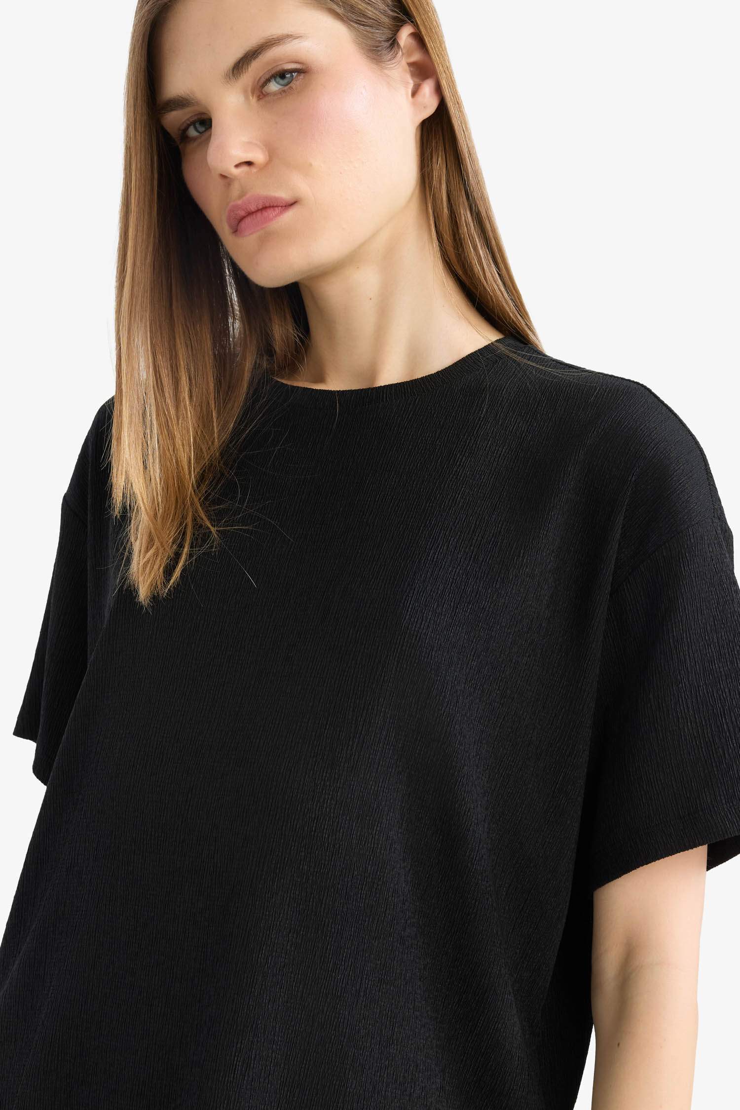 Relax Fit Crew Neck Short Sleeve T-Shirt