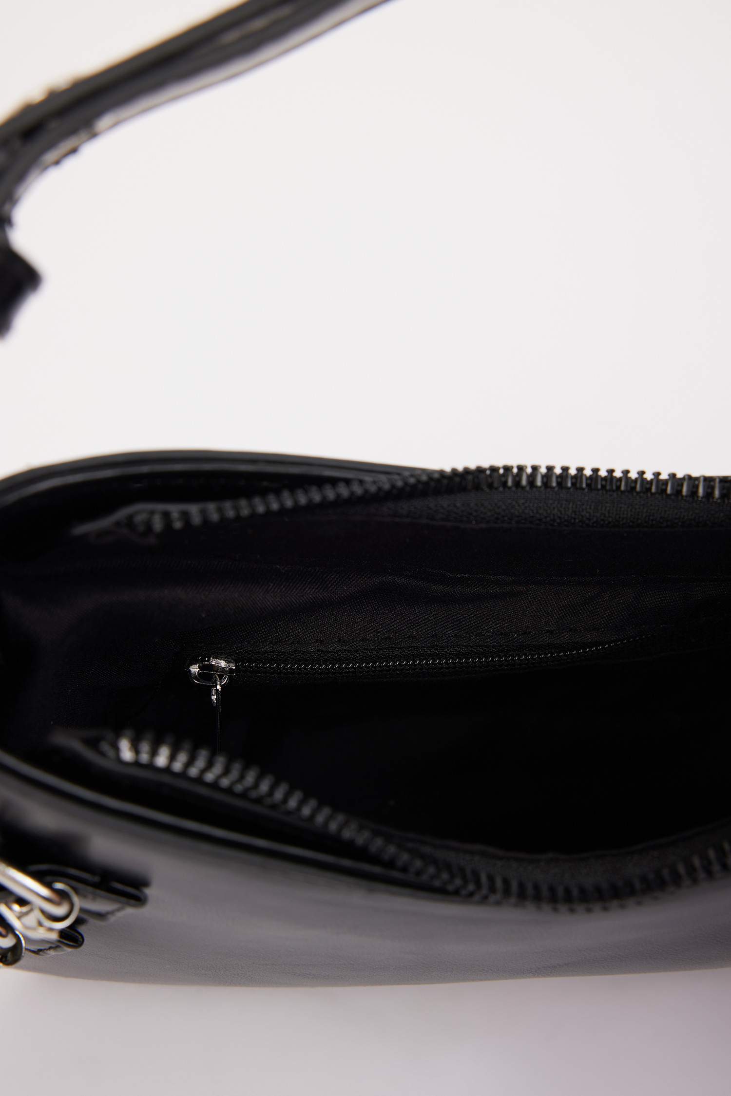 شنطة كتف جلد صناعي