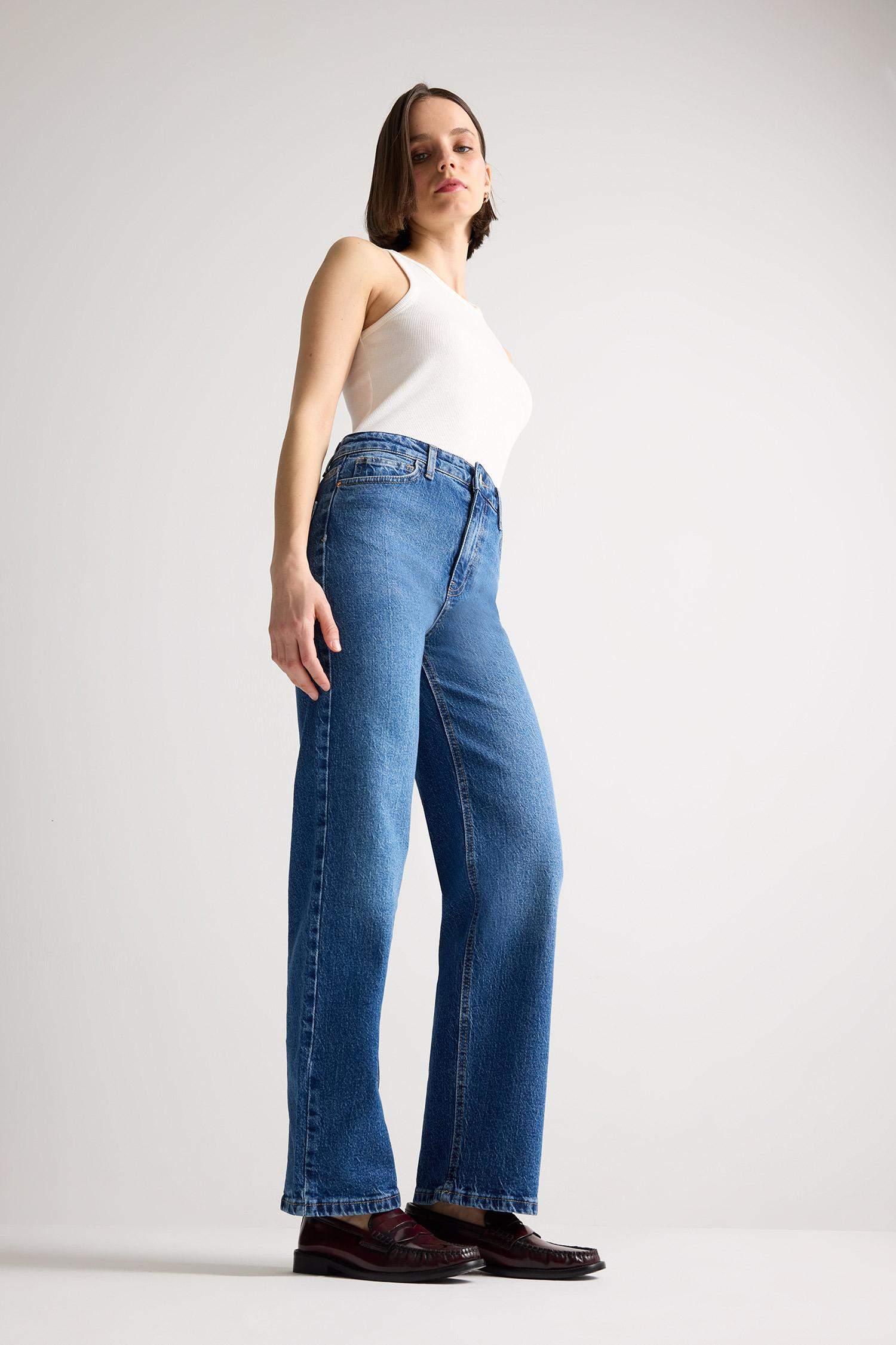 Comfort Straight Yüksek Bel Bilek Boy Jean Yıkamalı Pantolon