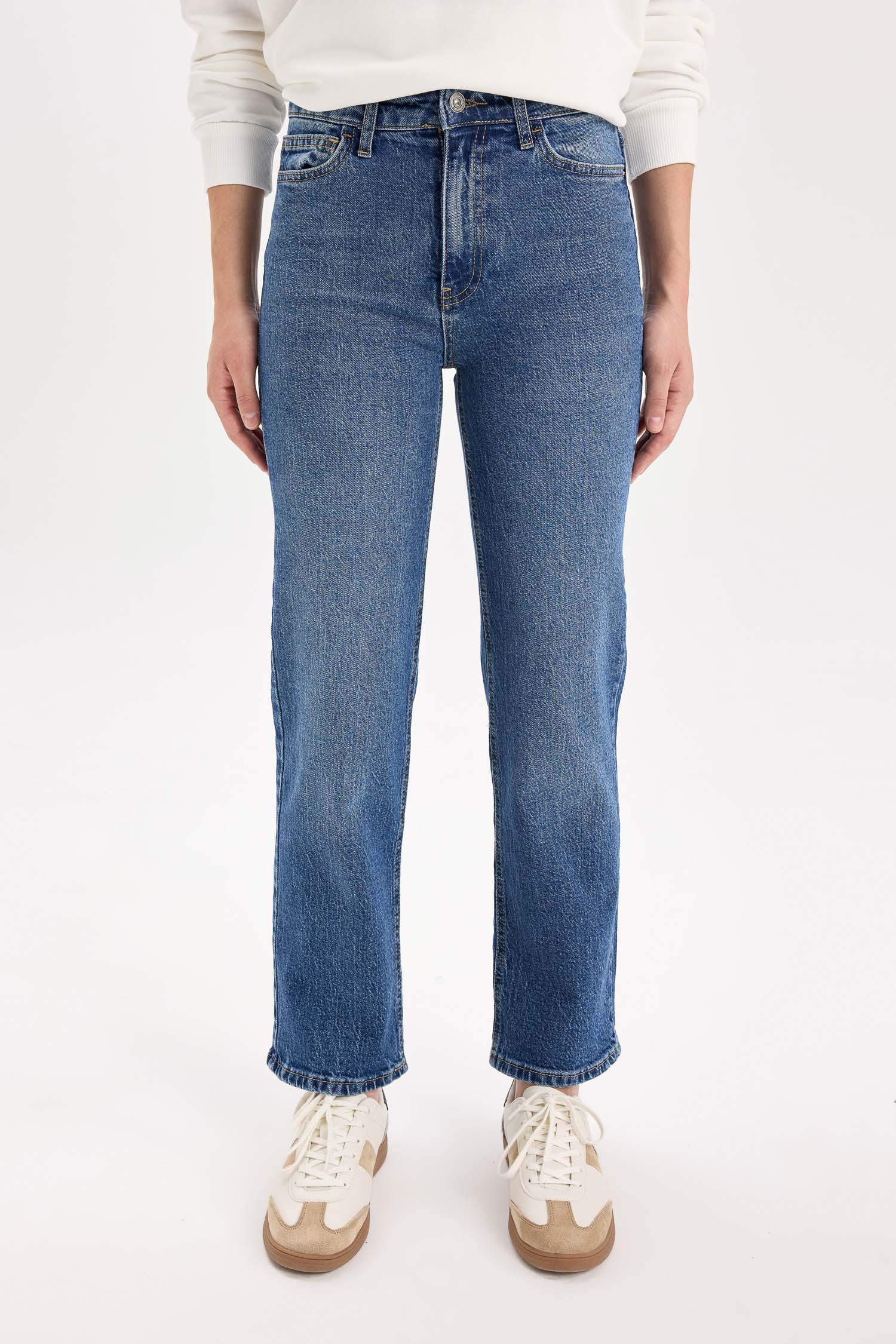 Comfort Straight Yüksek Bel Bilek Boy Jean Yıkamalı Pantolon