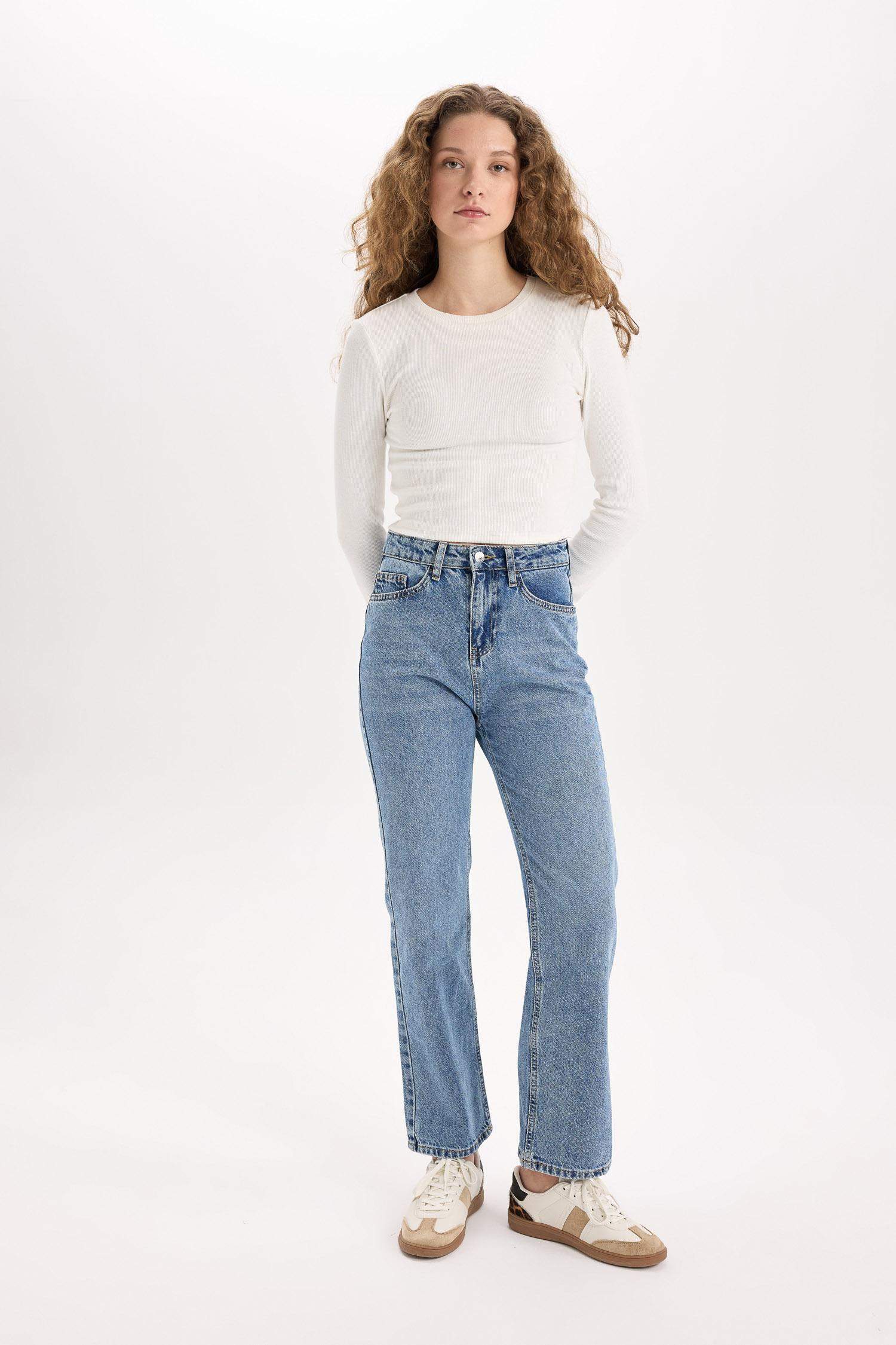 Straight Fit Yüksek Bel Bilek Boy Jean Yıkamalı Pantolon