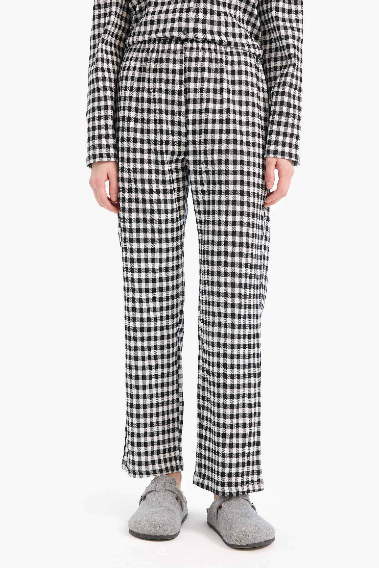 Pijama Takımı Kareli Uzun Kollu Üst Beli Lastikli Uzun Alt-Fall in Love