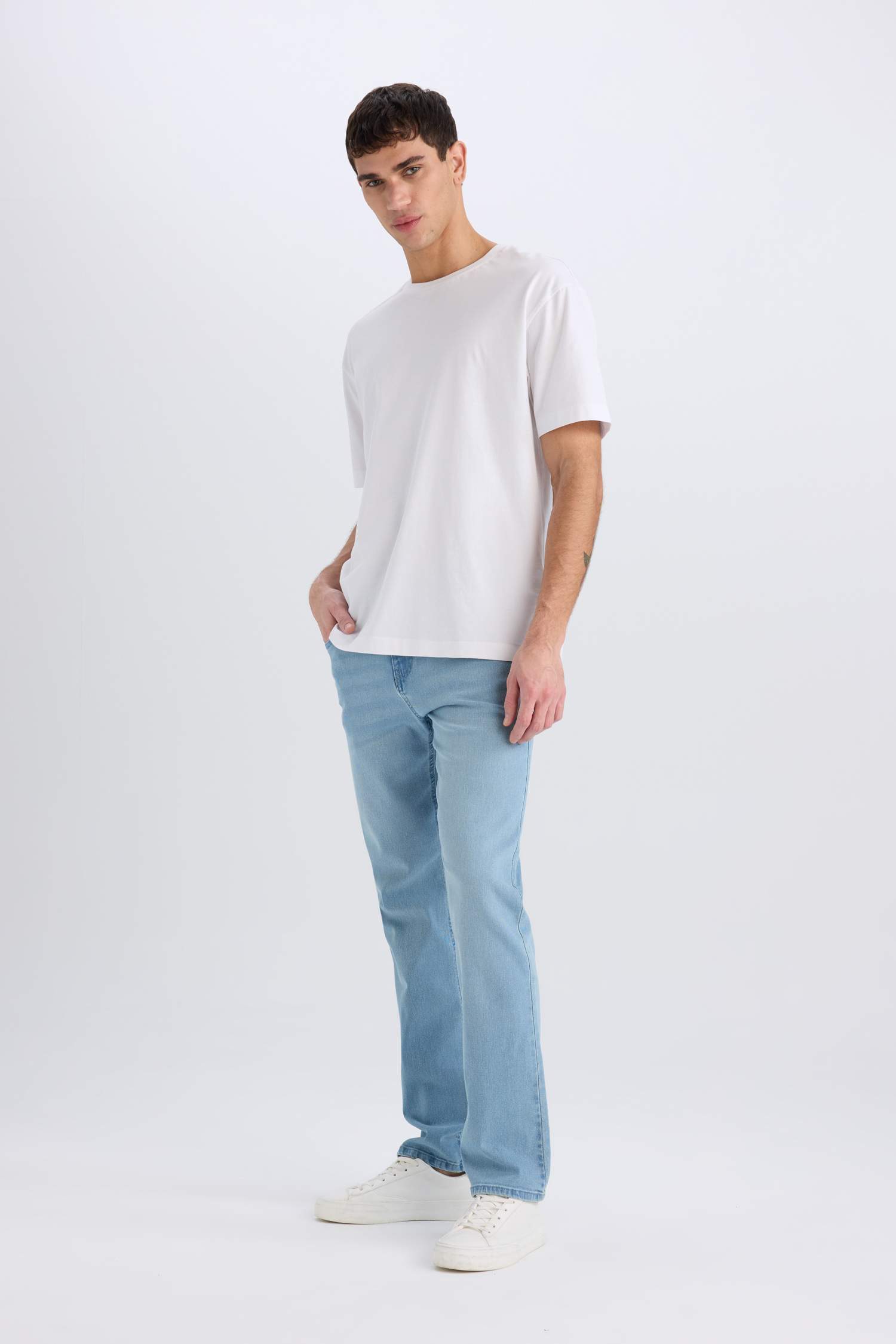 Regular fit джинсы Sergio, прямые штанины, обычная талия