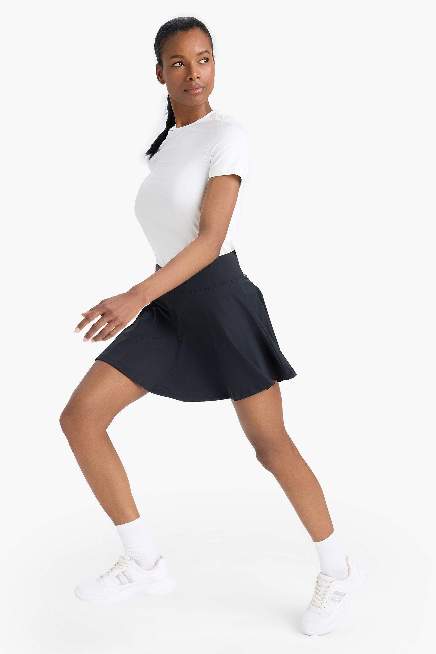 DeFactoFit İçi Taytlı Pileli Mini Etek