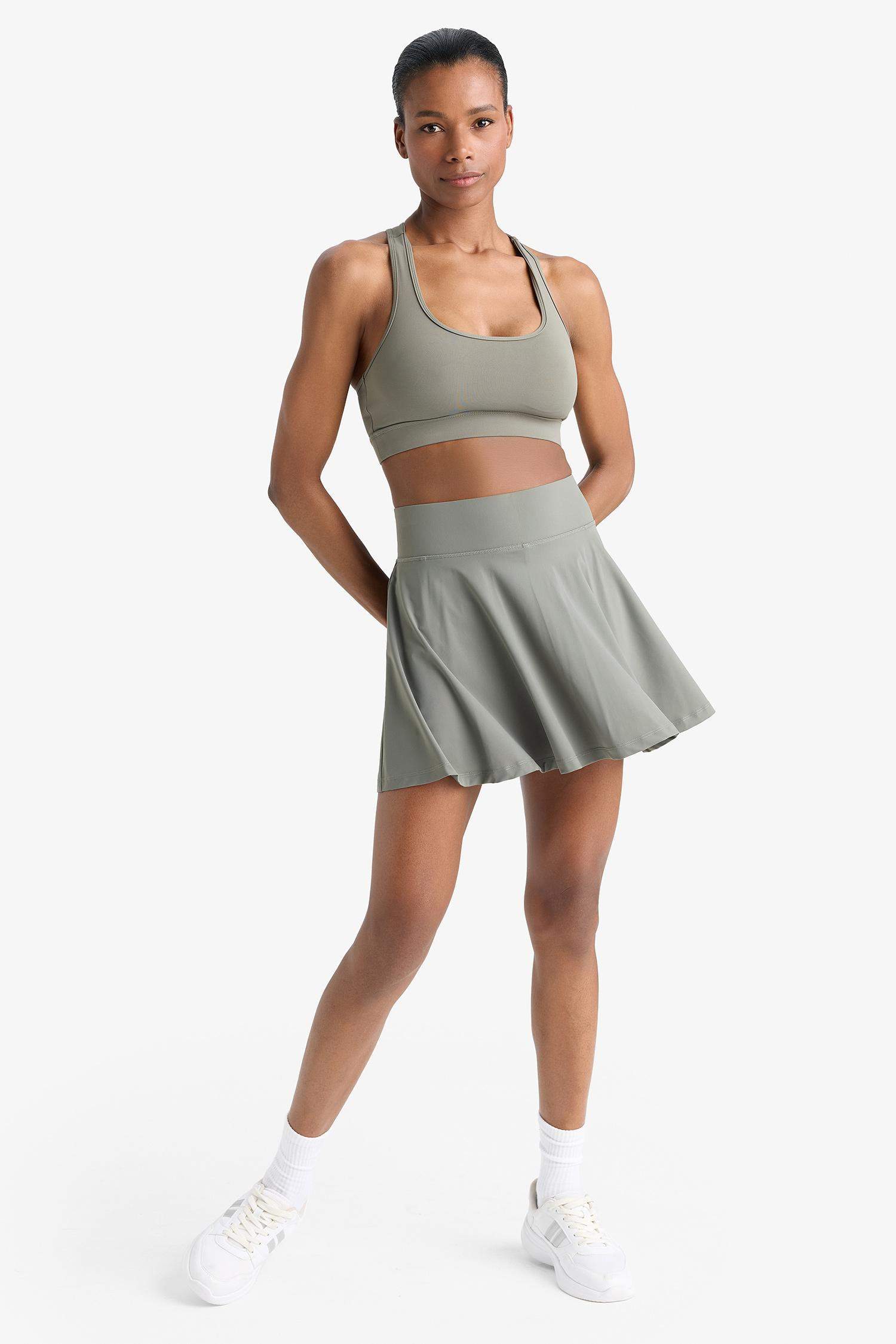 تنورة بستريج سليم فيت من DeFactoFit